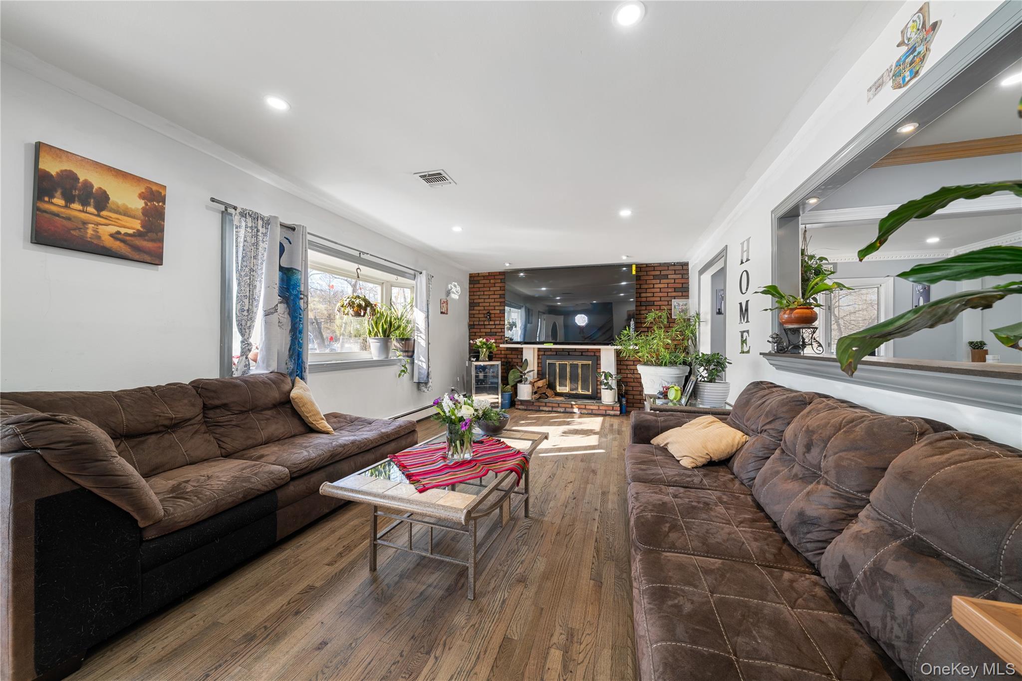 Single Family Revilo  Suffolk County, NY 11967, MLS-960928-7
