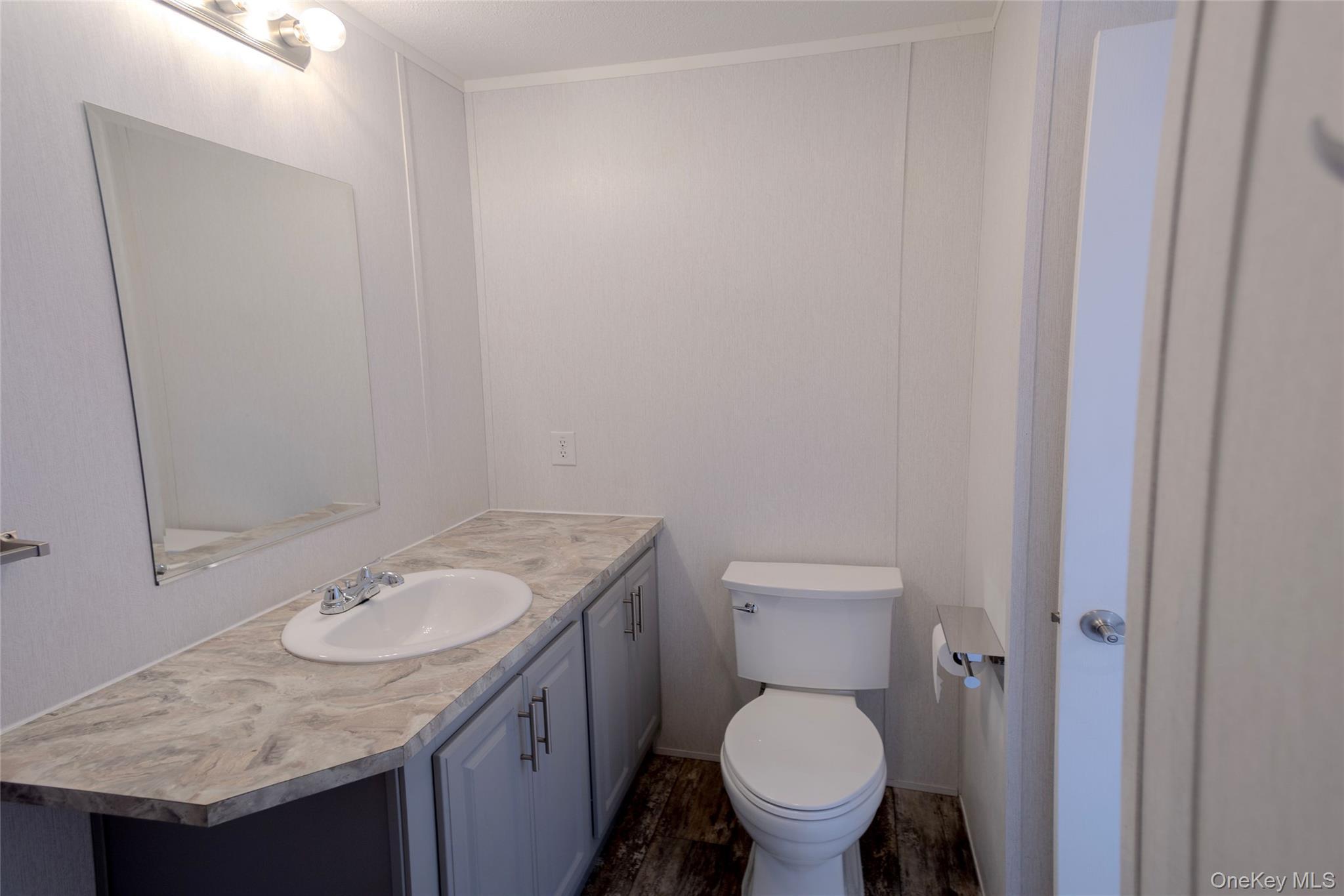 Single Family Main  Suffolk County, NY 11751, MLS-960929-10