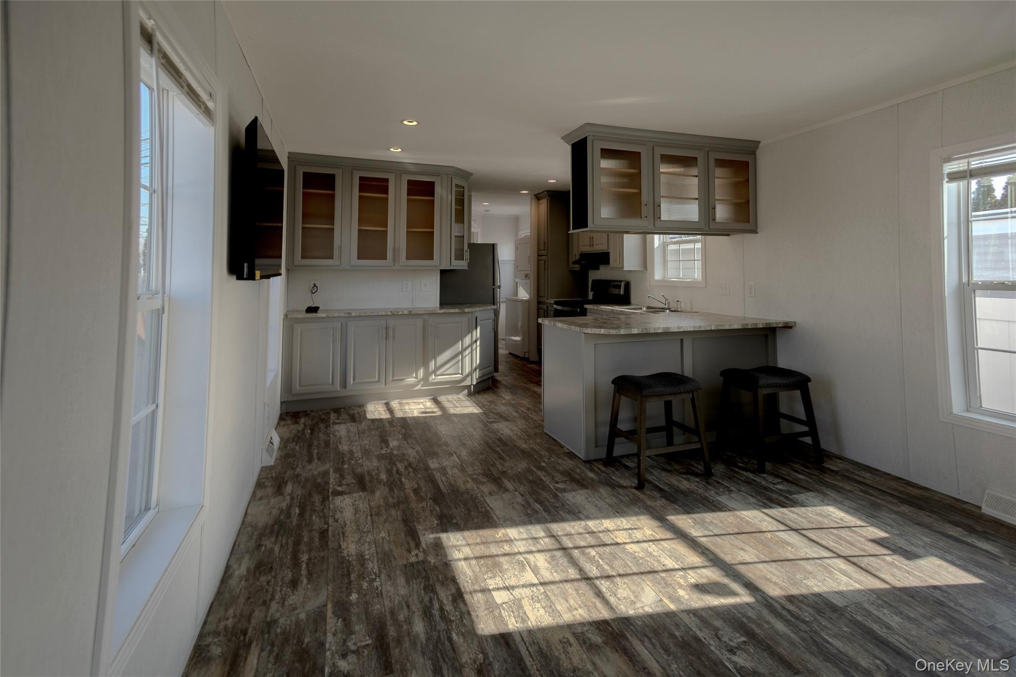 Single Family Main  Suffolk County, NY 11751, MLS-960929-5