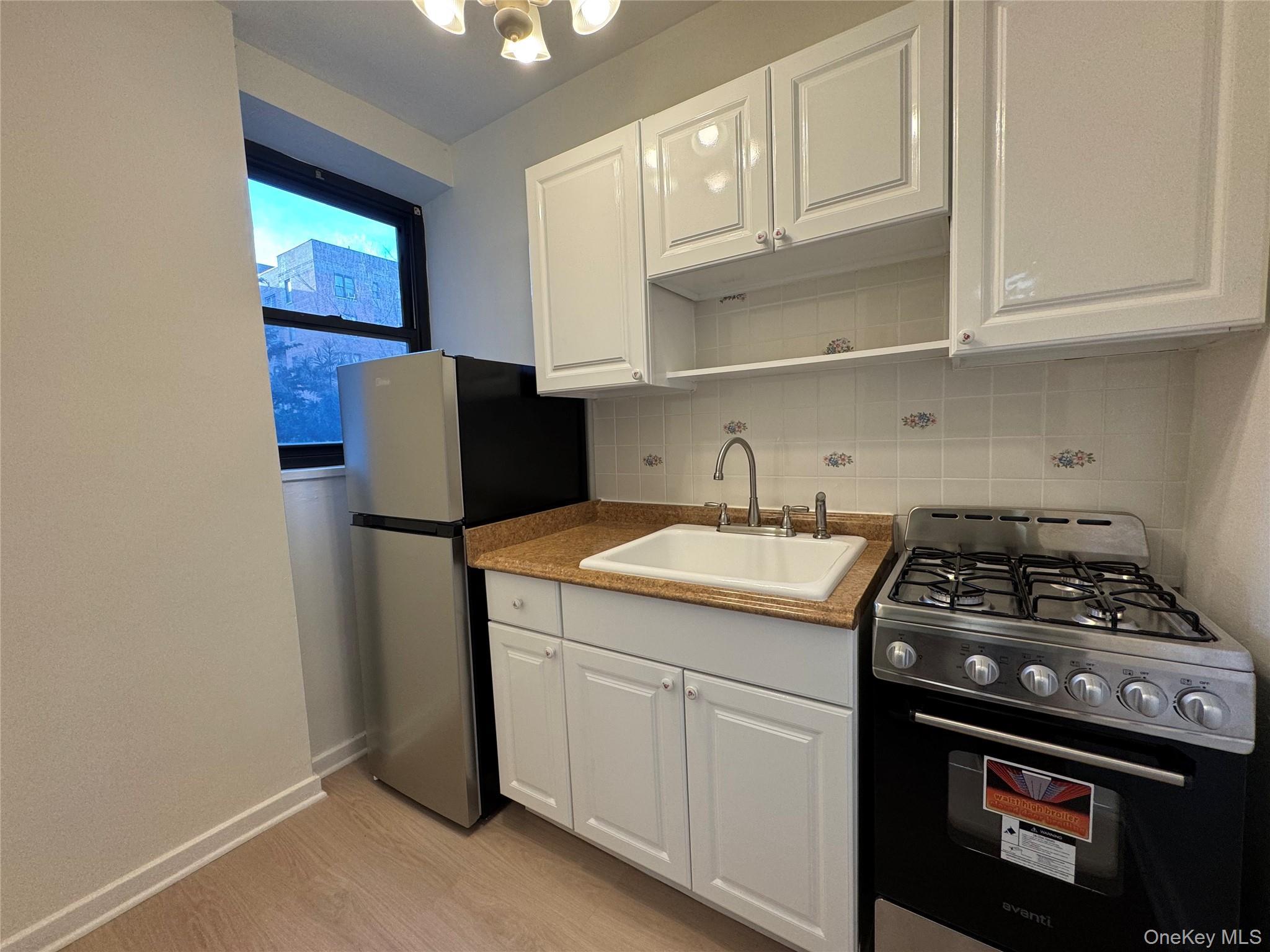 Coop Yellowstone  Queens, NY 11375, MLS-960944-6