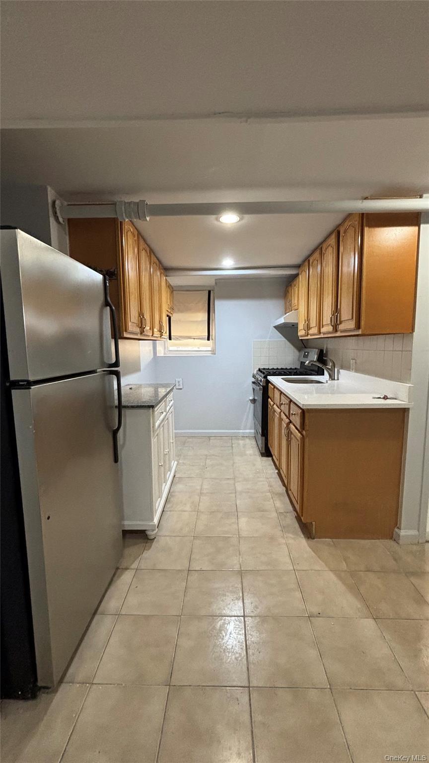Apartment E 172nd Street Bronx, NY 10472, MLS-960947-3