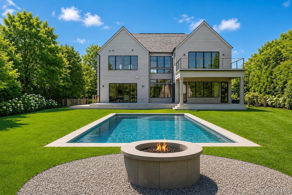 Single Family Tuckahoe Lane  Suffolk County, NY 11968, MLS-960949-28