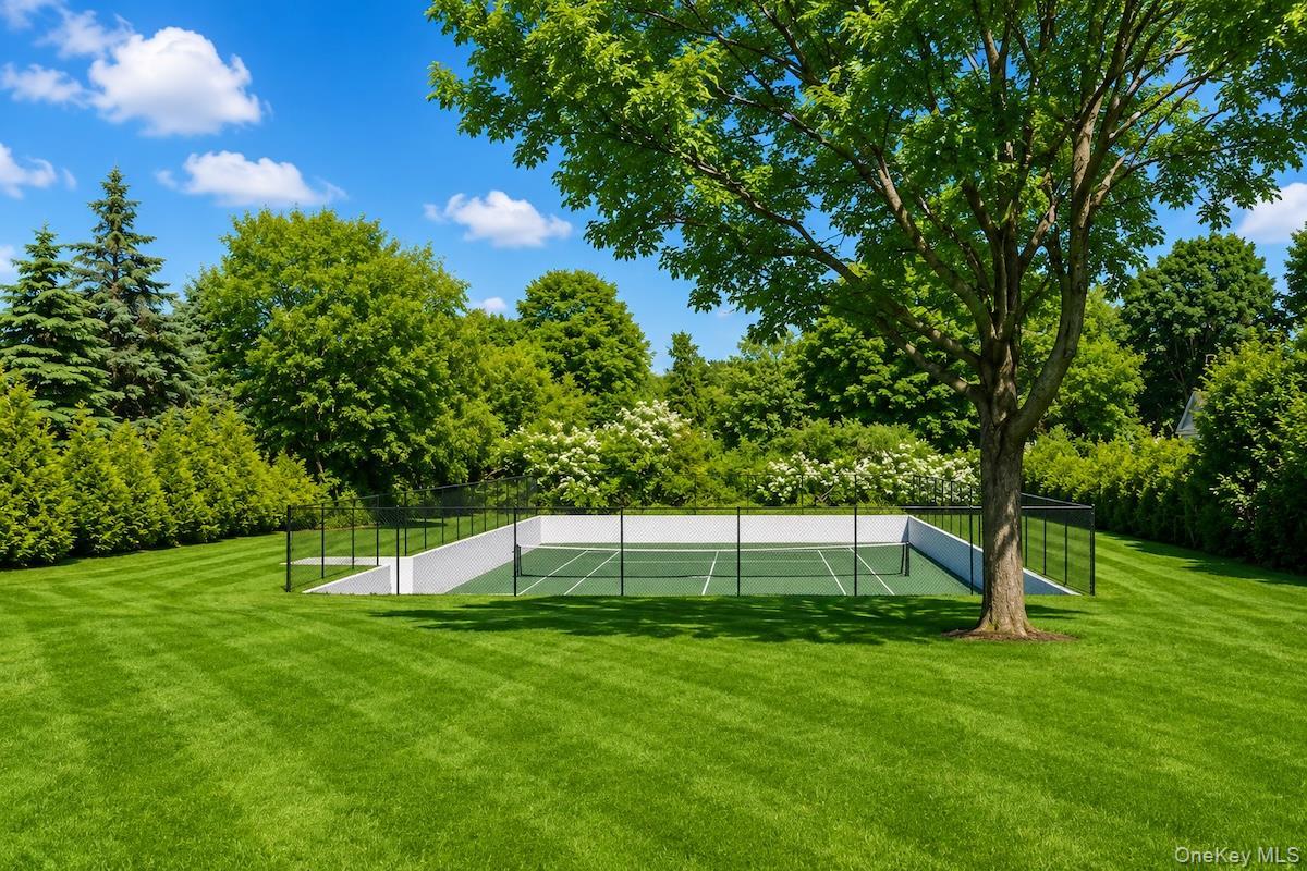 Single Family Tuckahoe Lane  Suffolk County, NY 11968, MLS-960949-34