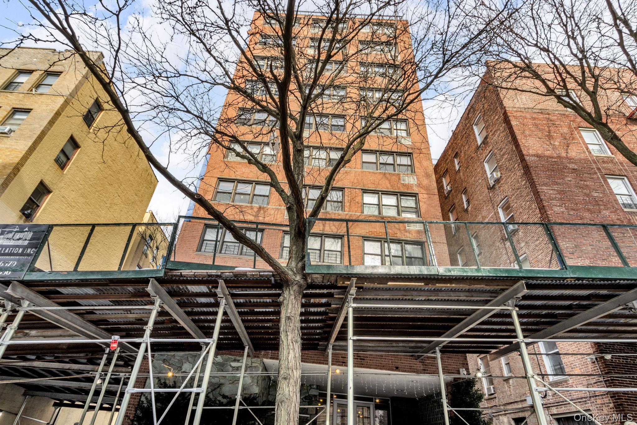 Coop 215th  Manhattan, NY 10034, MLS-960955-18