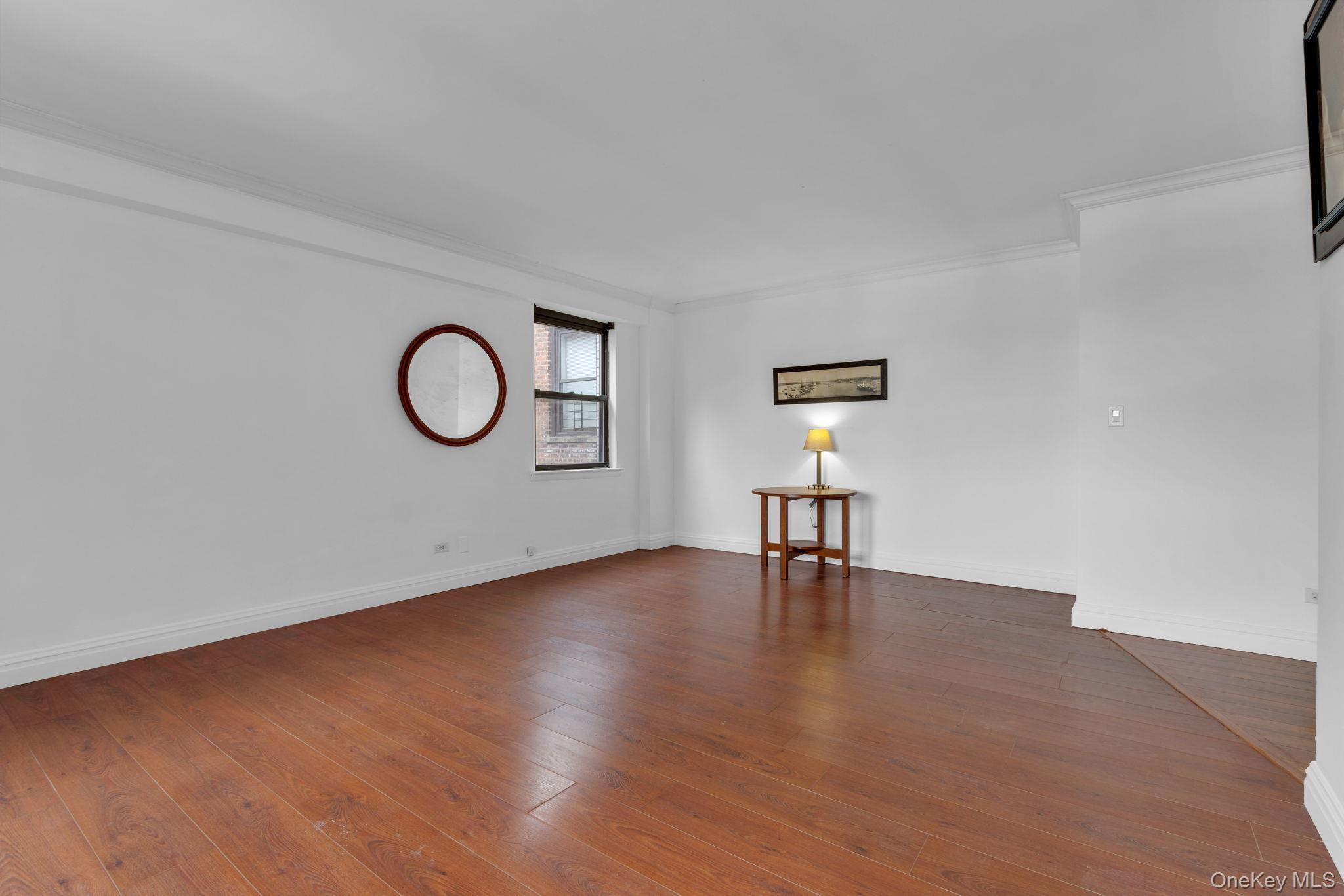 Coop 215th  Manhattan, NY 10034, MLS-960955-4
