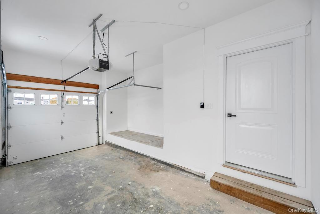 Single Family Concord Avenue Nassau County, NY 11554, MLS-960956-28