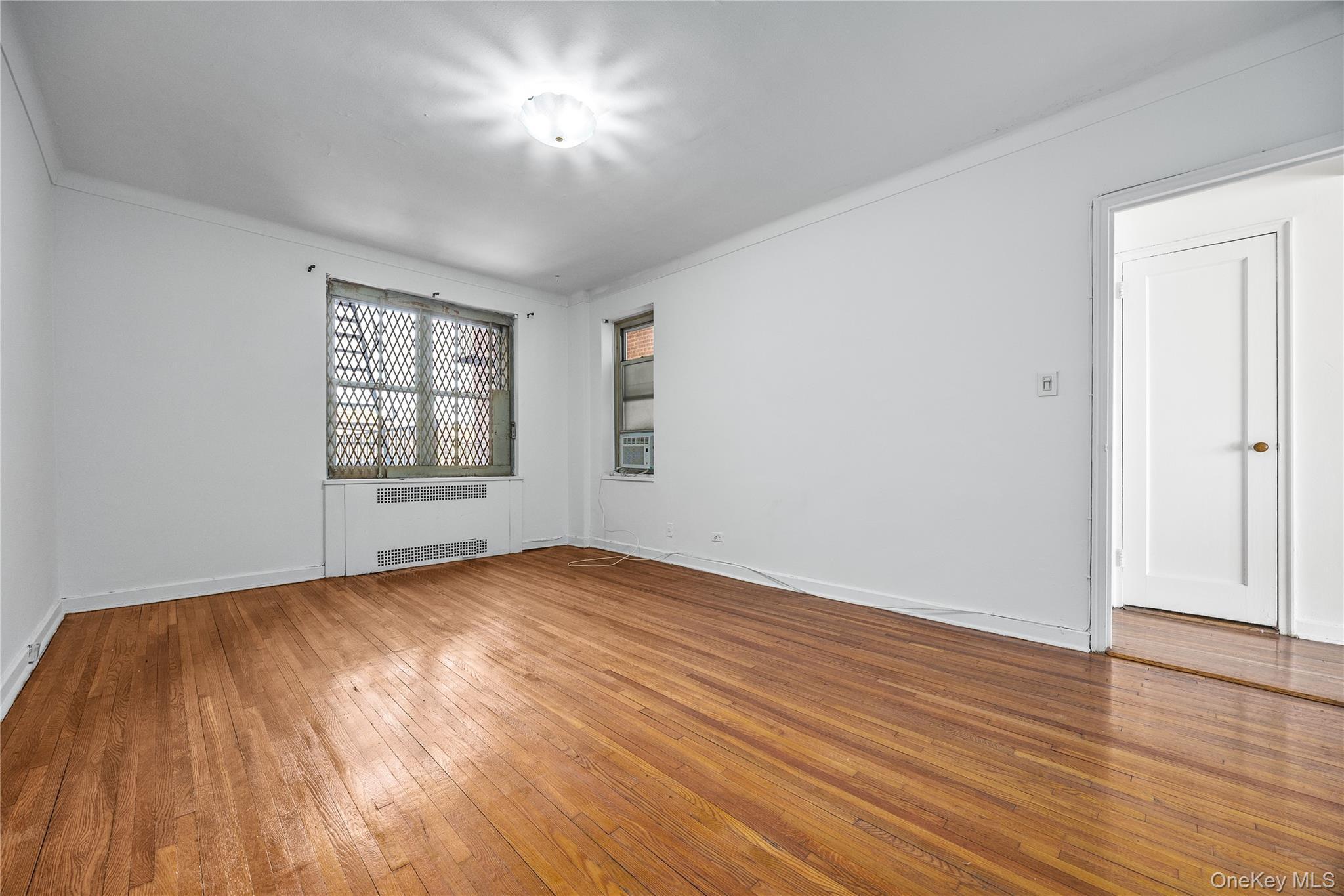 Coop 85th Queens, NY 11372, MLS-960964-17