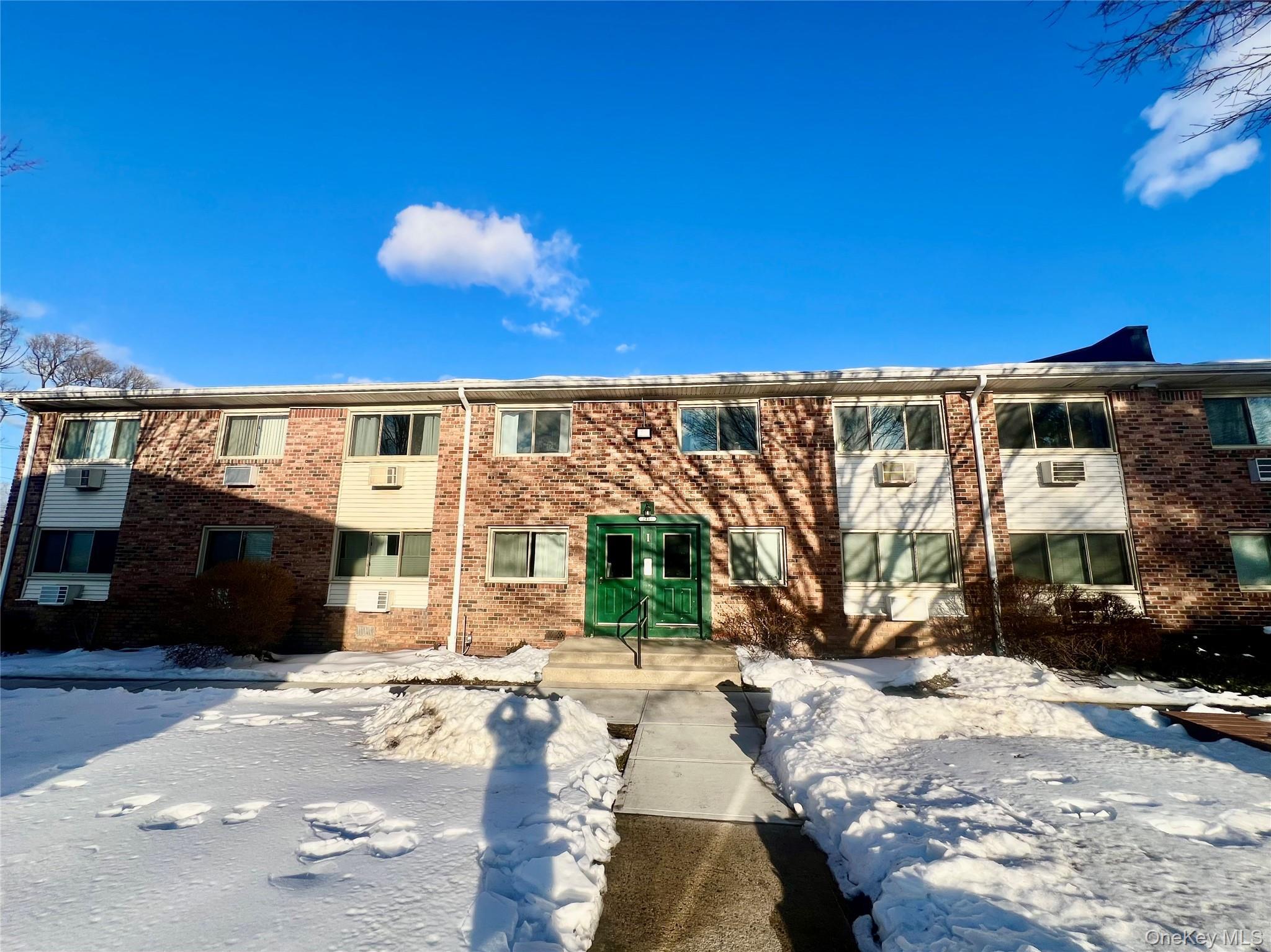 Coop Union  Suffolk County, NY 11751, MLS-960965-2