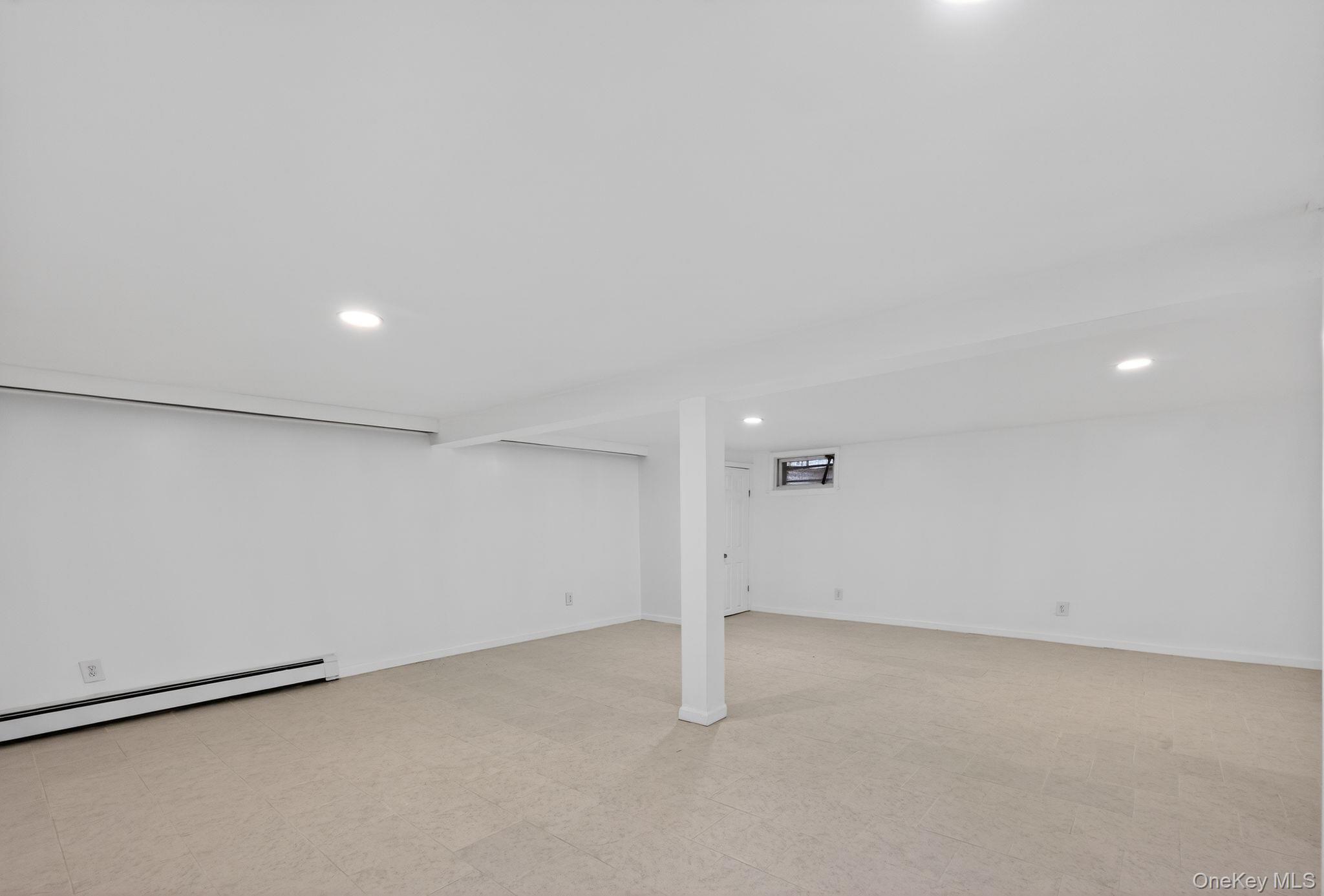 Single Family 208th  Queens, NY 11429, MLS-960968-21