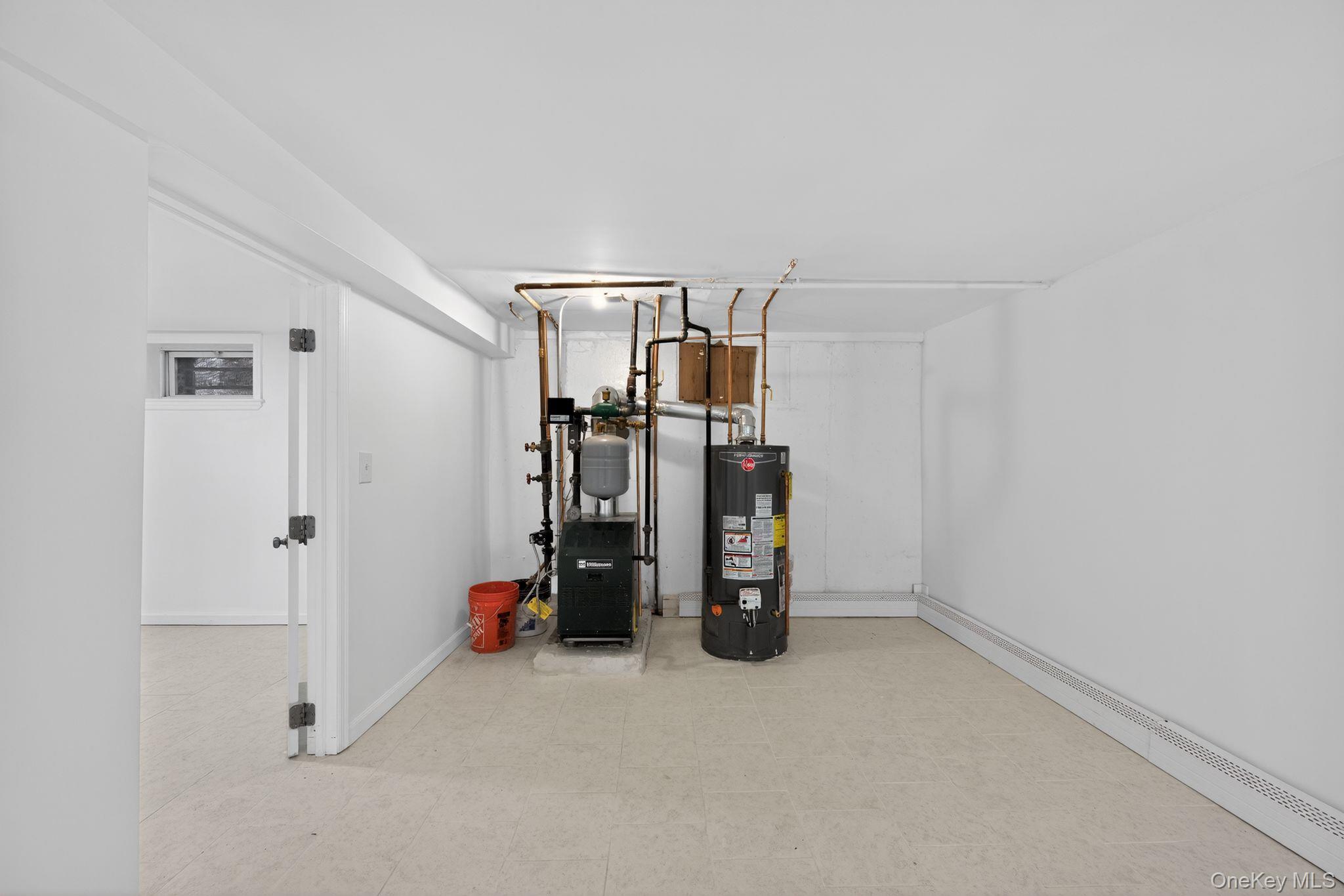 Single Family 208th  Queens, NY 11429, MLS-960968-25