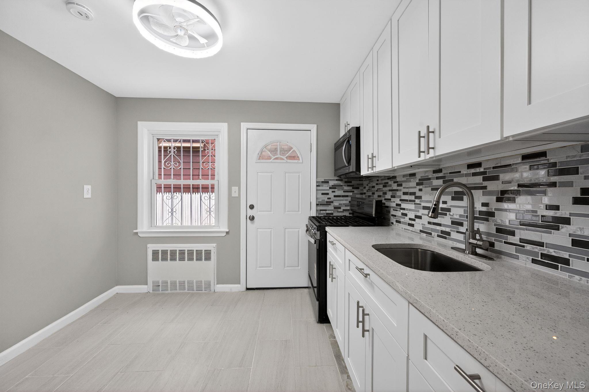 Single Family 208th  Queens, NY 11429, MLS-960968-8