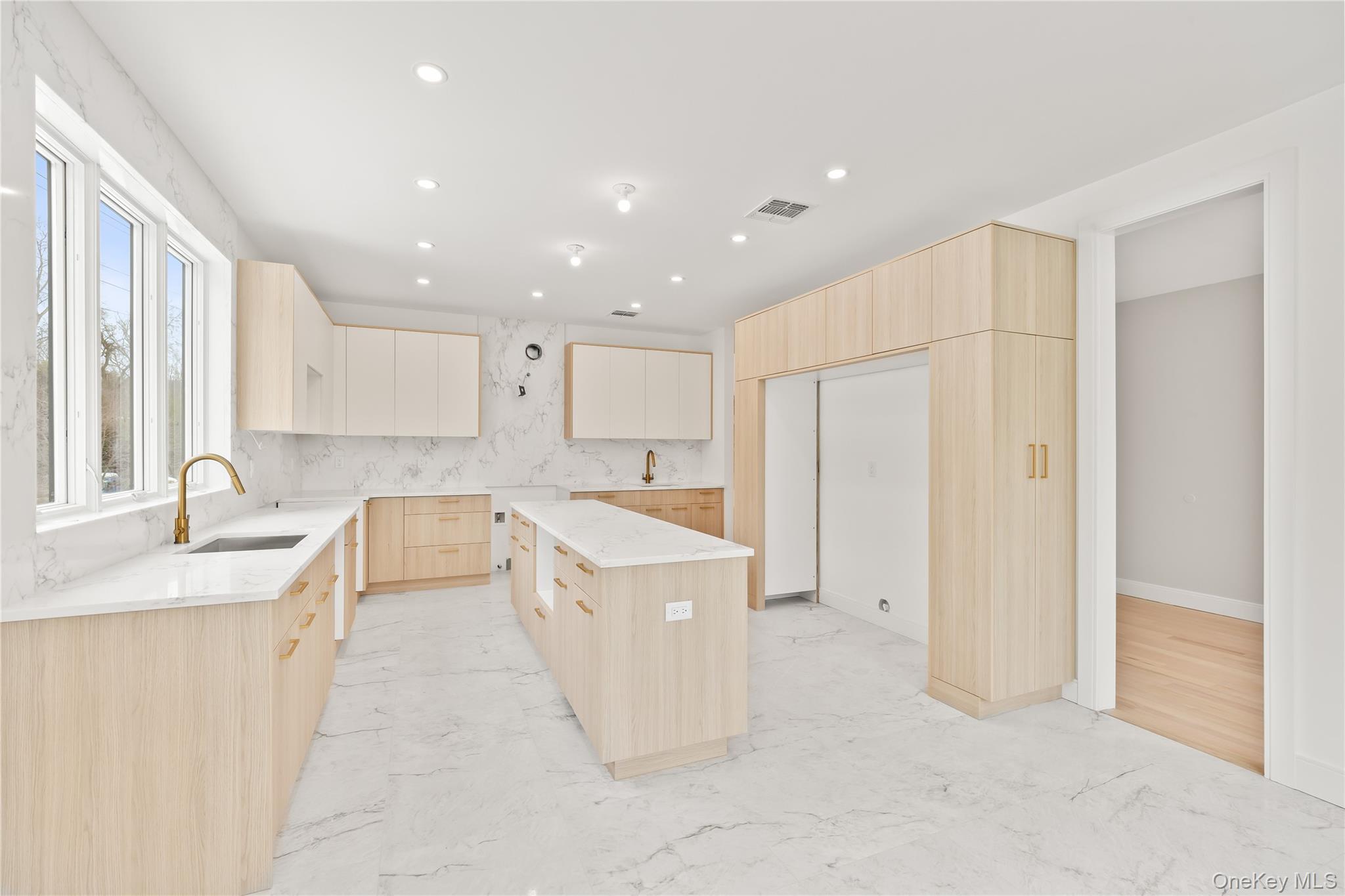 Condo Sherman  Rockland County, NY 10977, MLS-961011-11