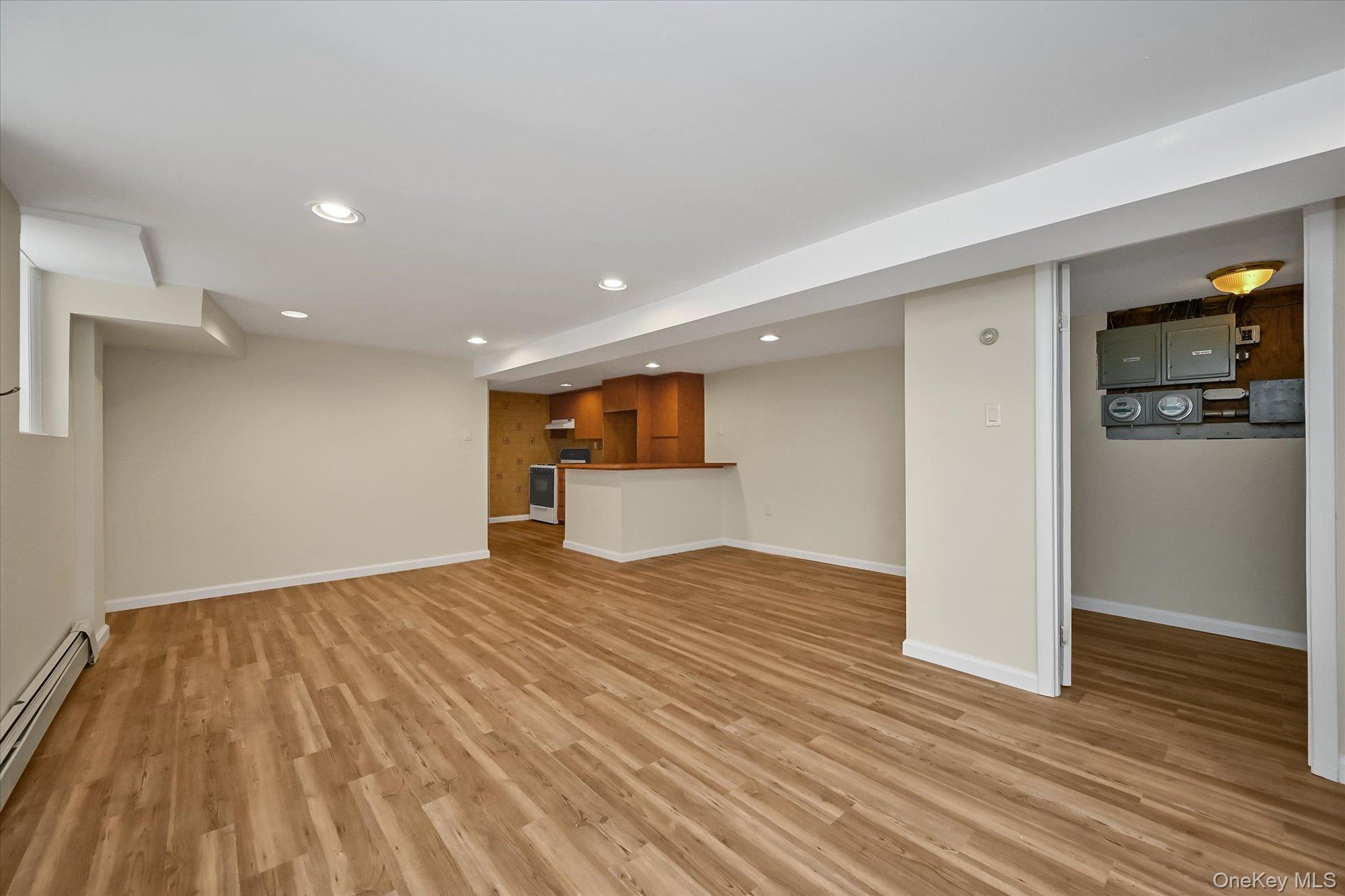 Single Family 65th  Queens, NY 11378, MLS-961016-23