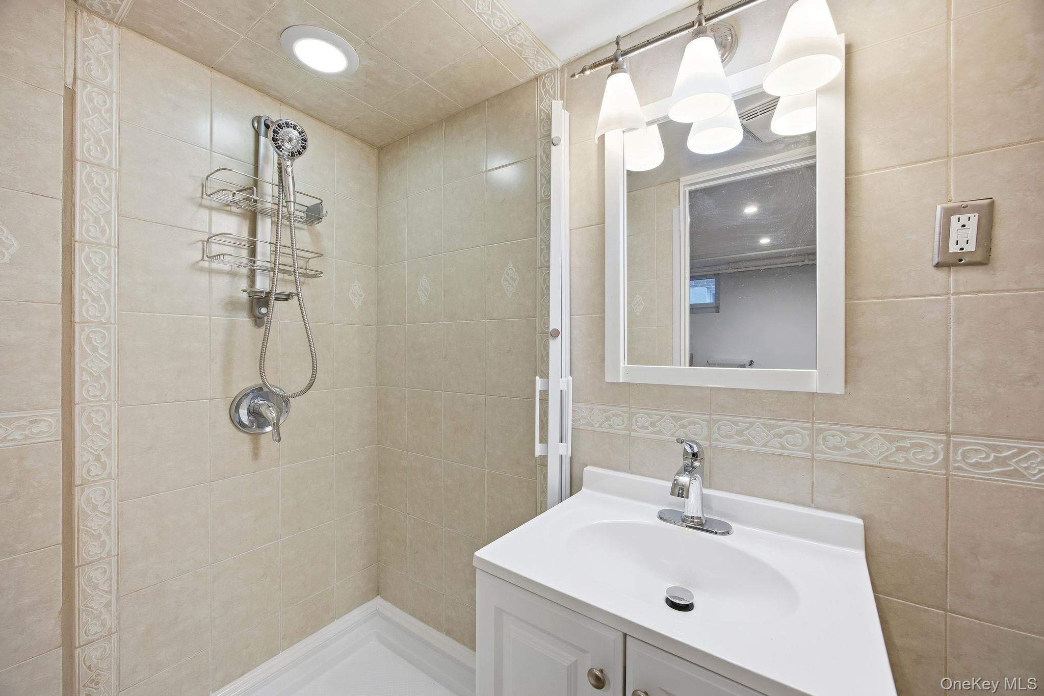 Single Family Swinton  Bronx, NY 10465, MLS-961025-14