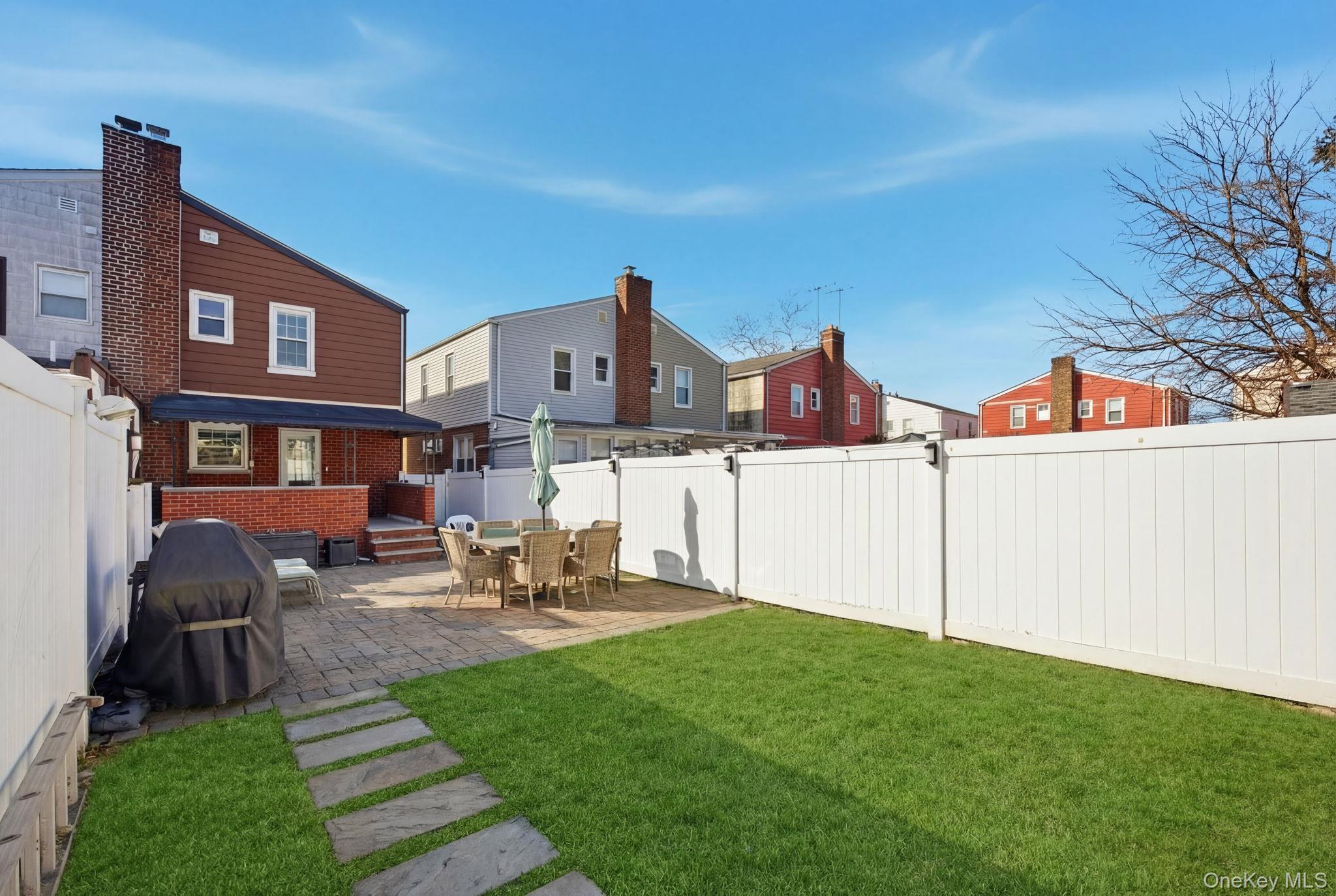 Single Family Swinton  Bronx, NY 10465, MLS-961025-2