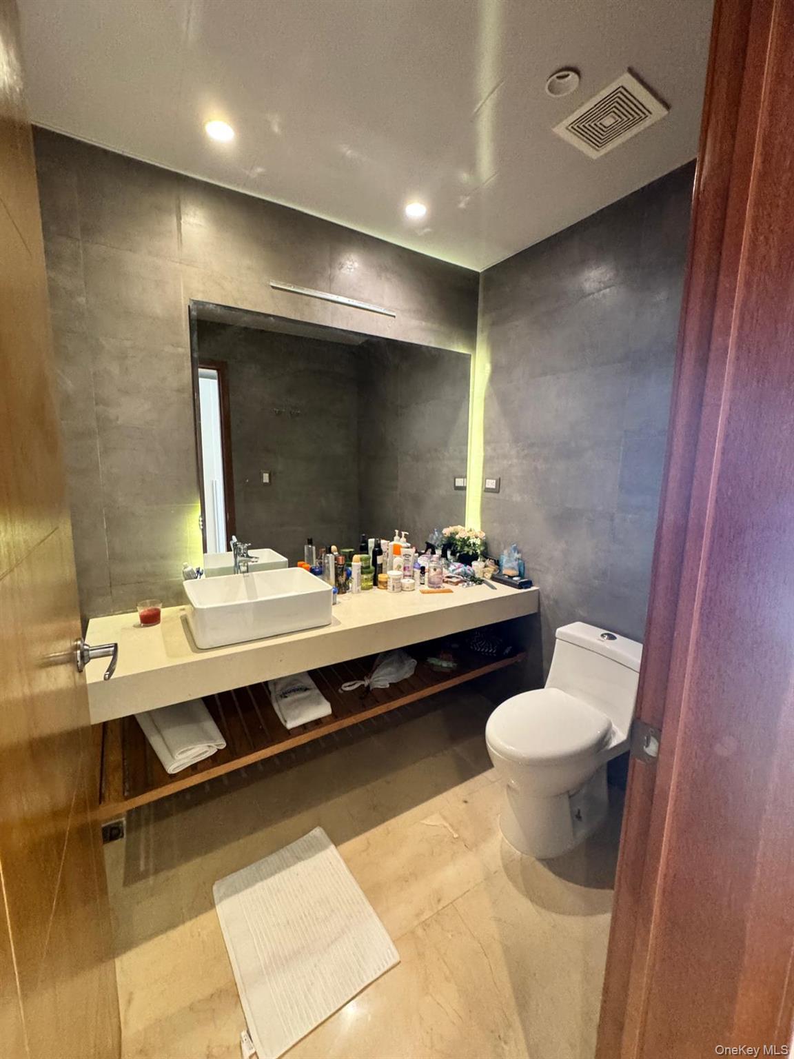 Condo Hacienda Samana Bay, Avenida Del Malecon Out Of Area, NY 32000, MLS-961048-13