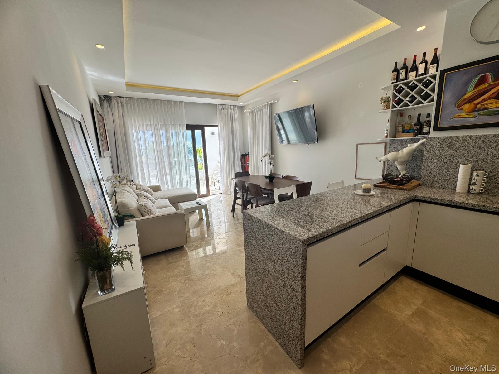 Condo Hacienda Samana Bay, Avenida Del Malecon Out Of Area, NY 32000, MLS-961048-2