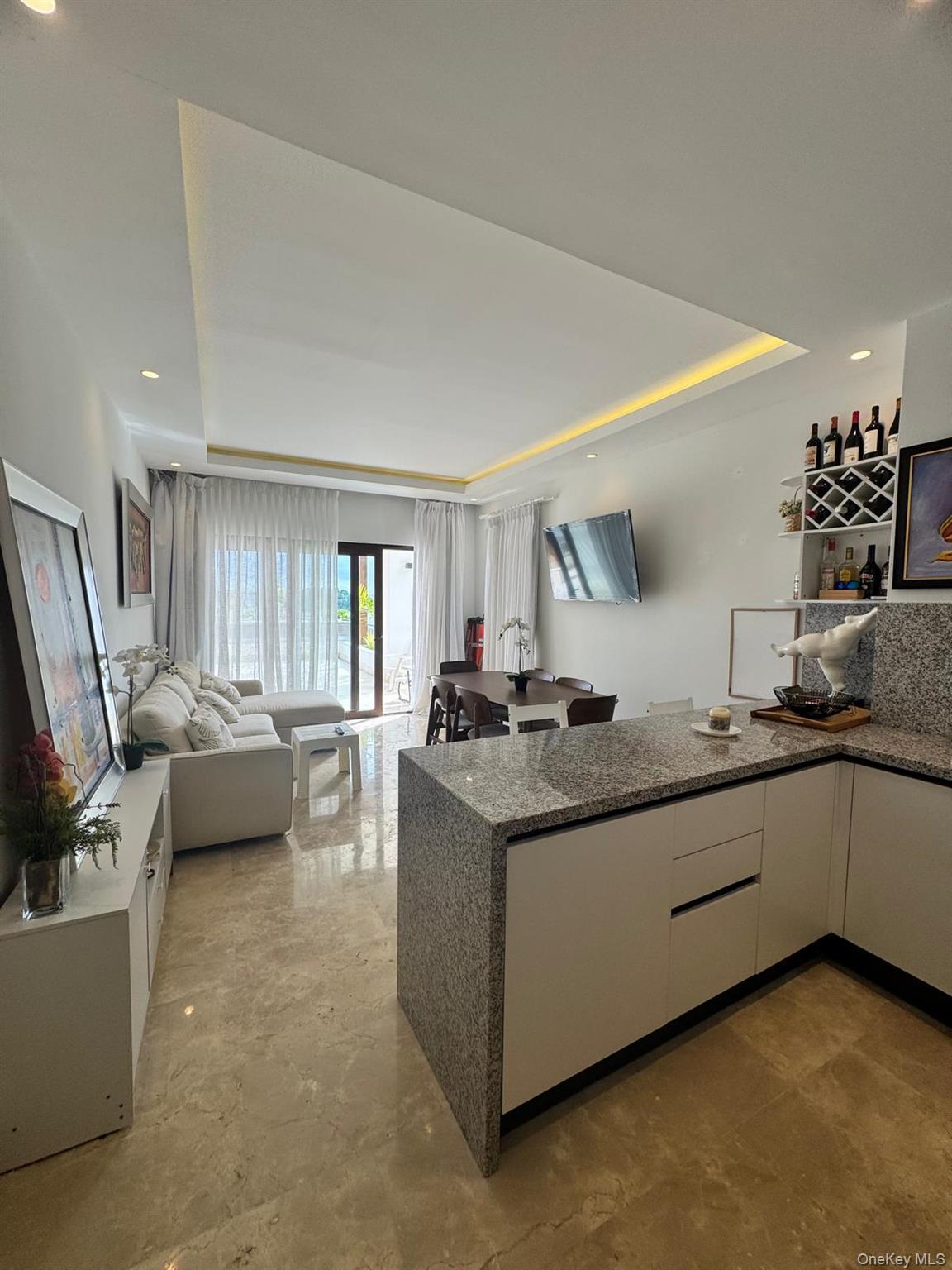 Condo Hacienda Samana Bay, Avenida Del Malecon Out Of Area, NY 32000, MLS-961048-3