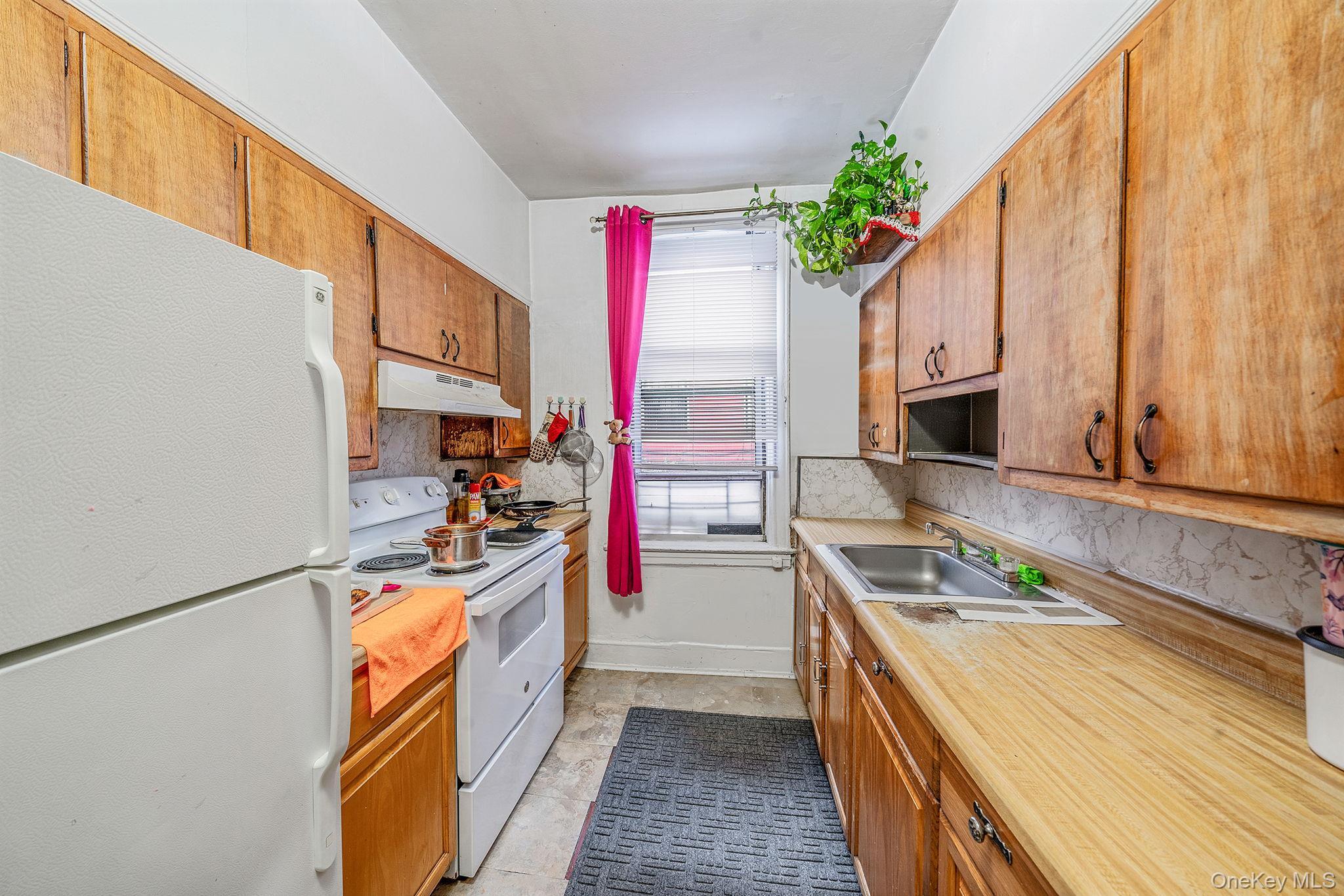 Single Family 38th  Queens, NY 11368, MLS-961057-13