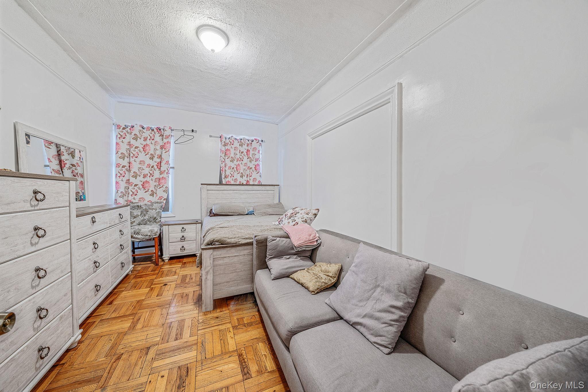 Single Family 38th  Queens, NY 11368, MLS-961057-18