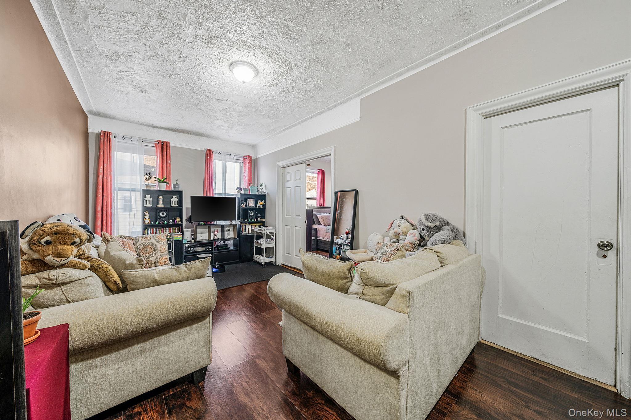 Single Family 38th  Queens, NY 11368, MLS-961057-24