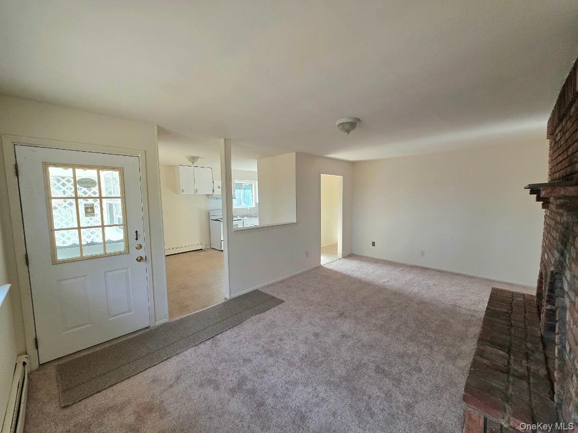 Single Family Grand  Suffolk County, NY 11967, MLS-961065-5