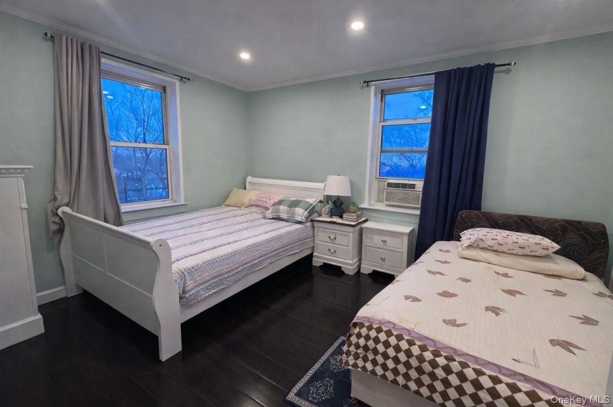 Coop Parsons  Queens, NY 11354, MLS-961088-6