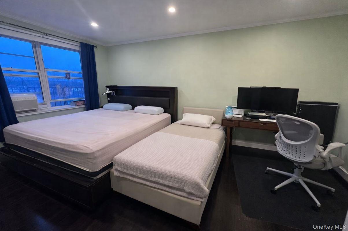 Coop Parsons  Queens, NY 11354, MLS-961088-7