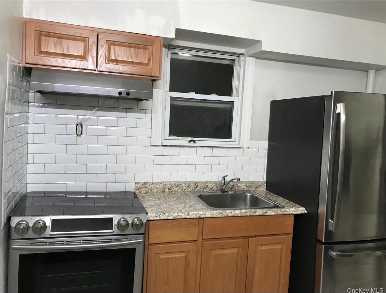 Single Family Thieriot Bronx, NY 10473, MLS-961093-5
