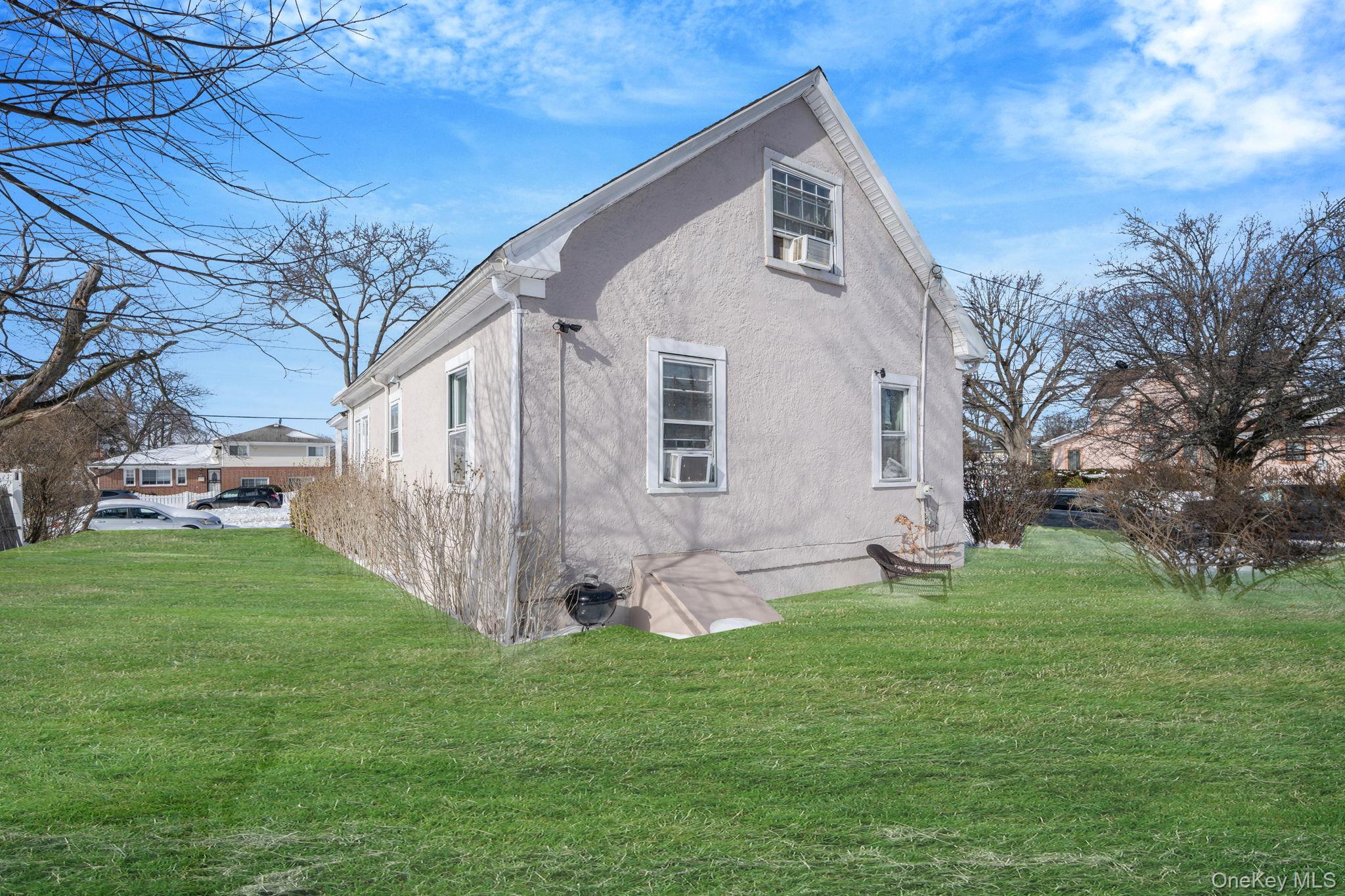 Single Family Nassau Nassau County, NY 11550, MLS-961131-5