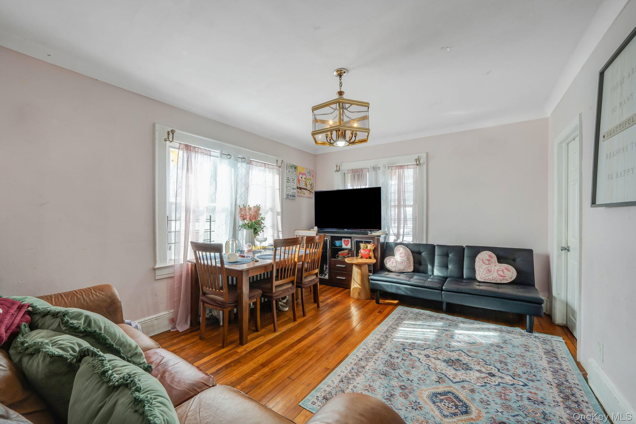 Single Family Nassau Nassau County, NY 11550, MLS-961131-6