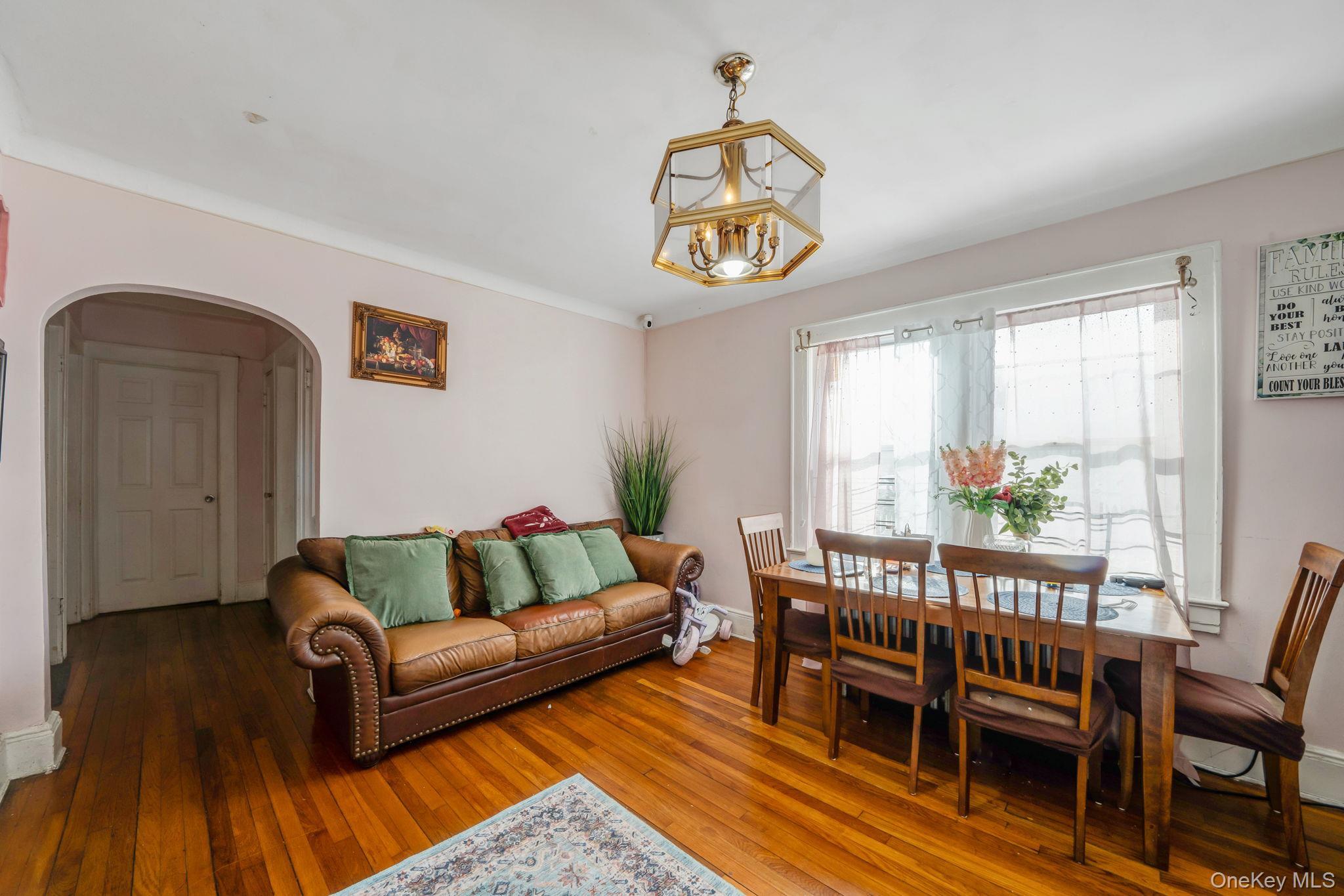 Single Family Nassau Nassau County, NY 11550, MLS-961131-7