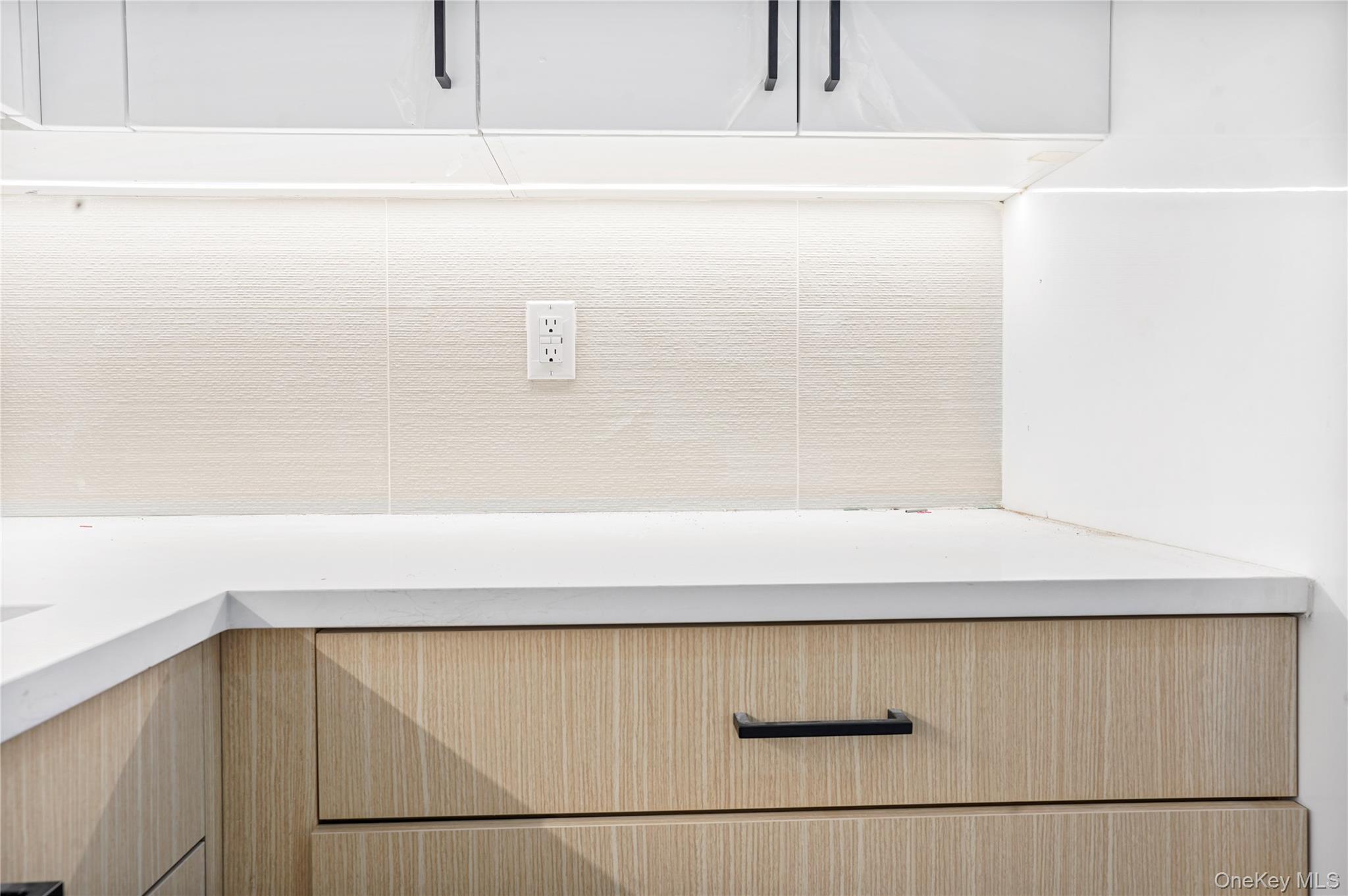 Condo Vernon  Brooklyn, NY 11206, MLS-961149-10