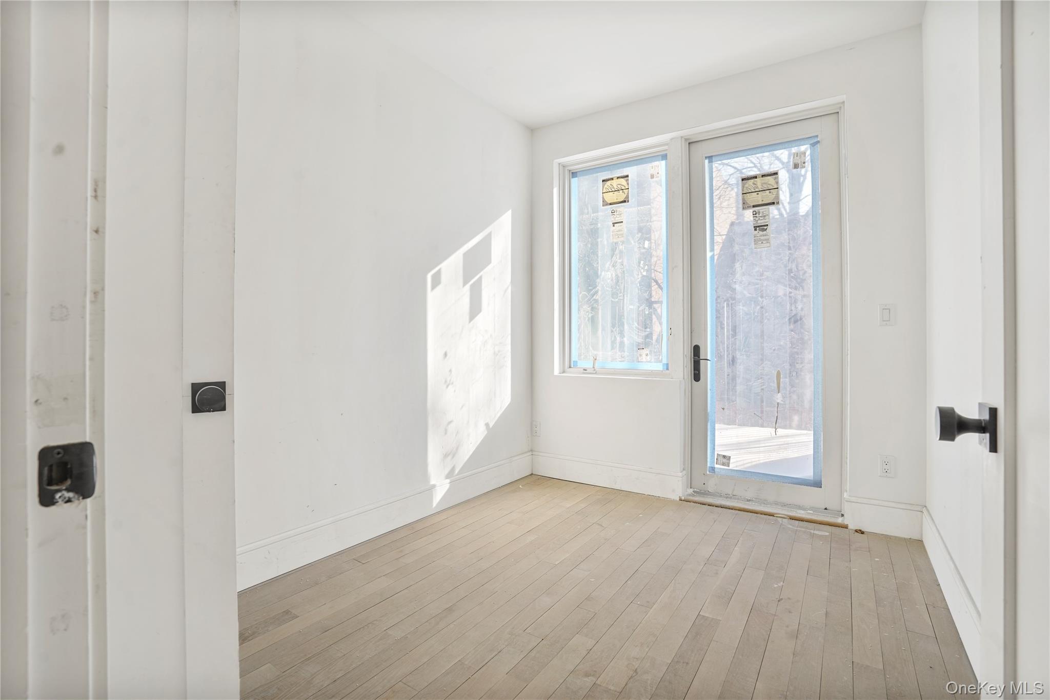 Condo Vernon  Brooklyn, NY 11206, MLS-961149-8