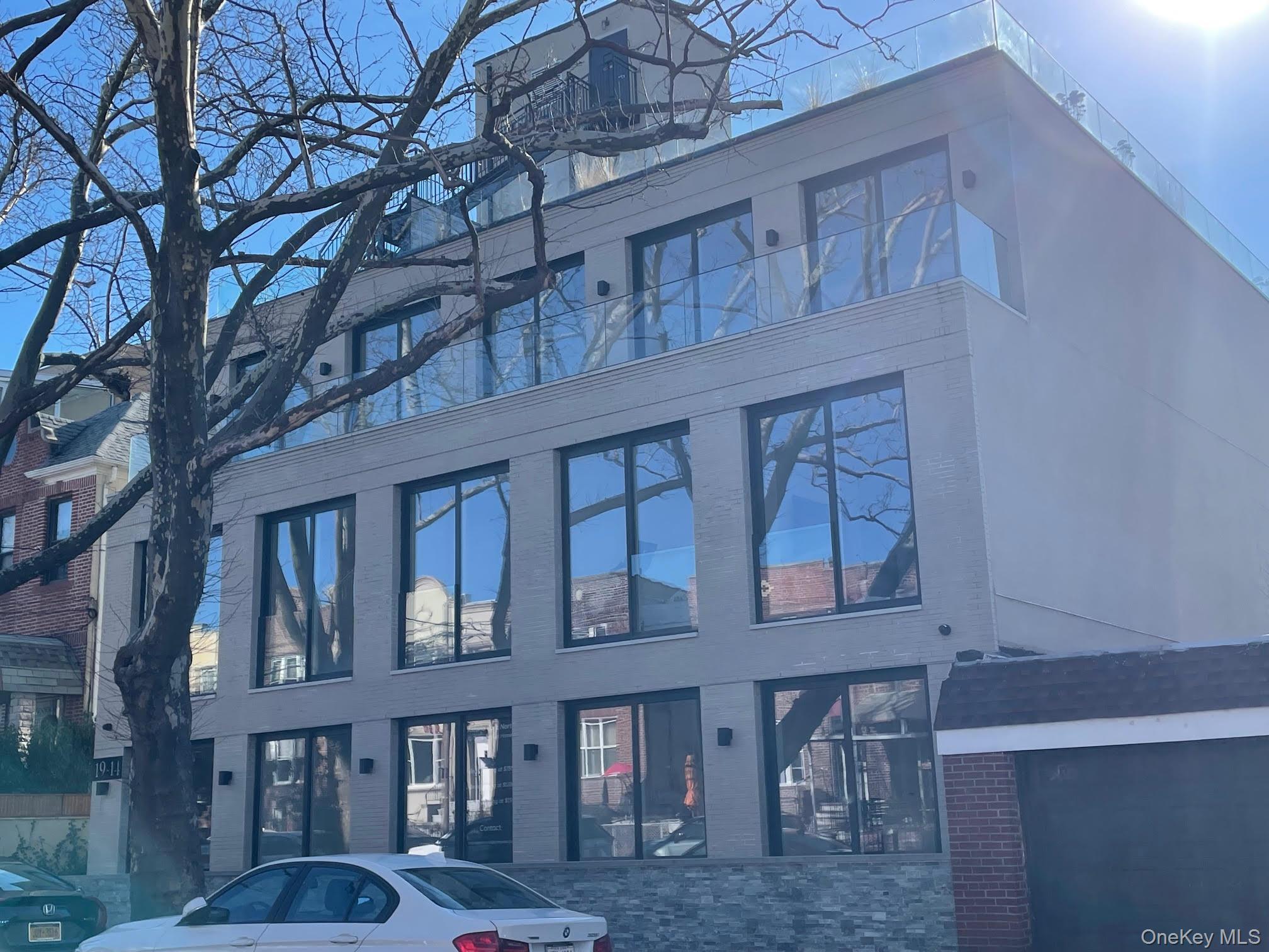 Condo 21st  Queens, NY 11105, MLS-961151-19