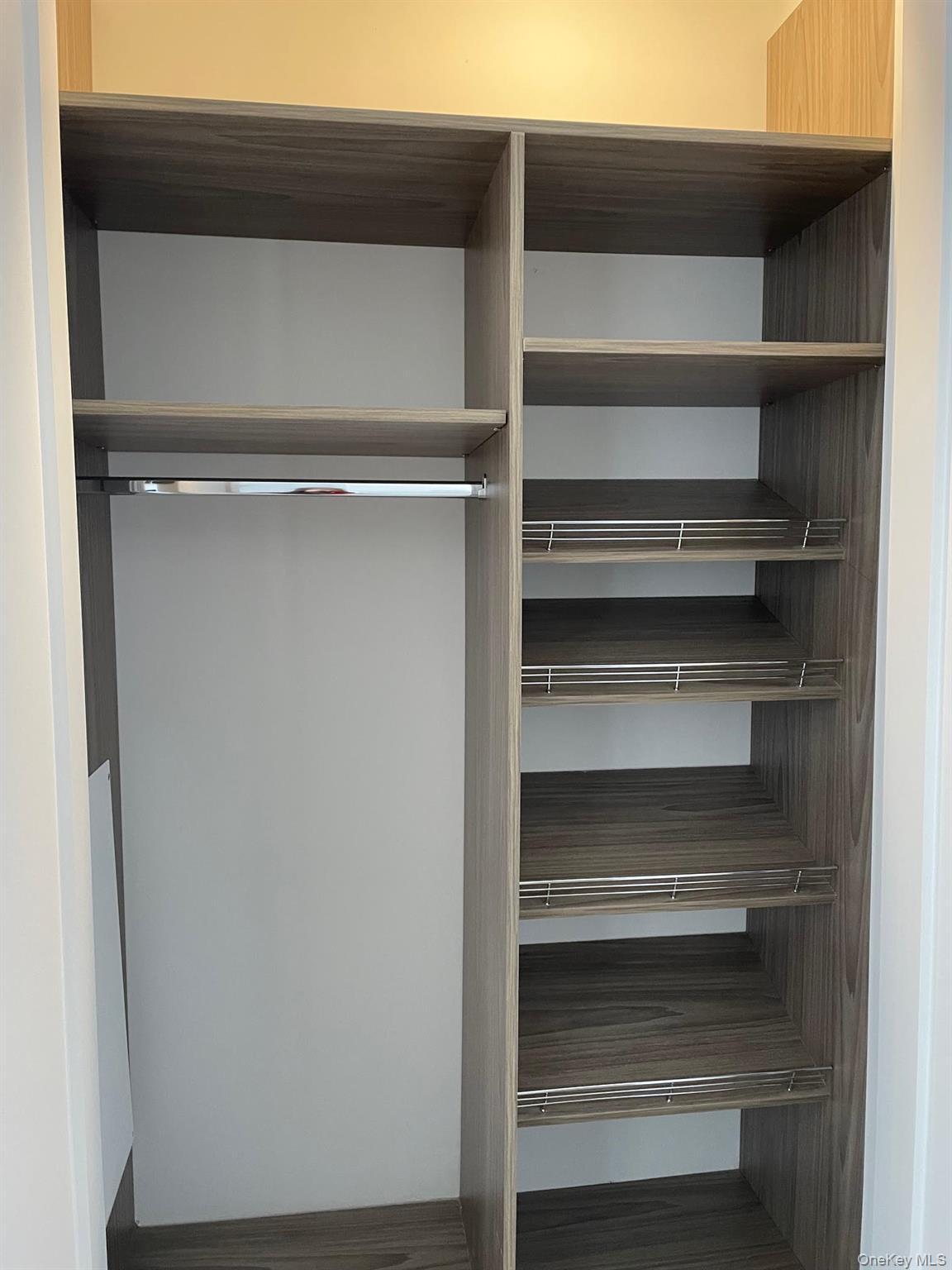 Condo 21st  Queens, NY 11105, MLS-961151-9