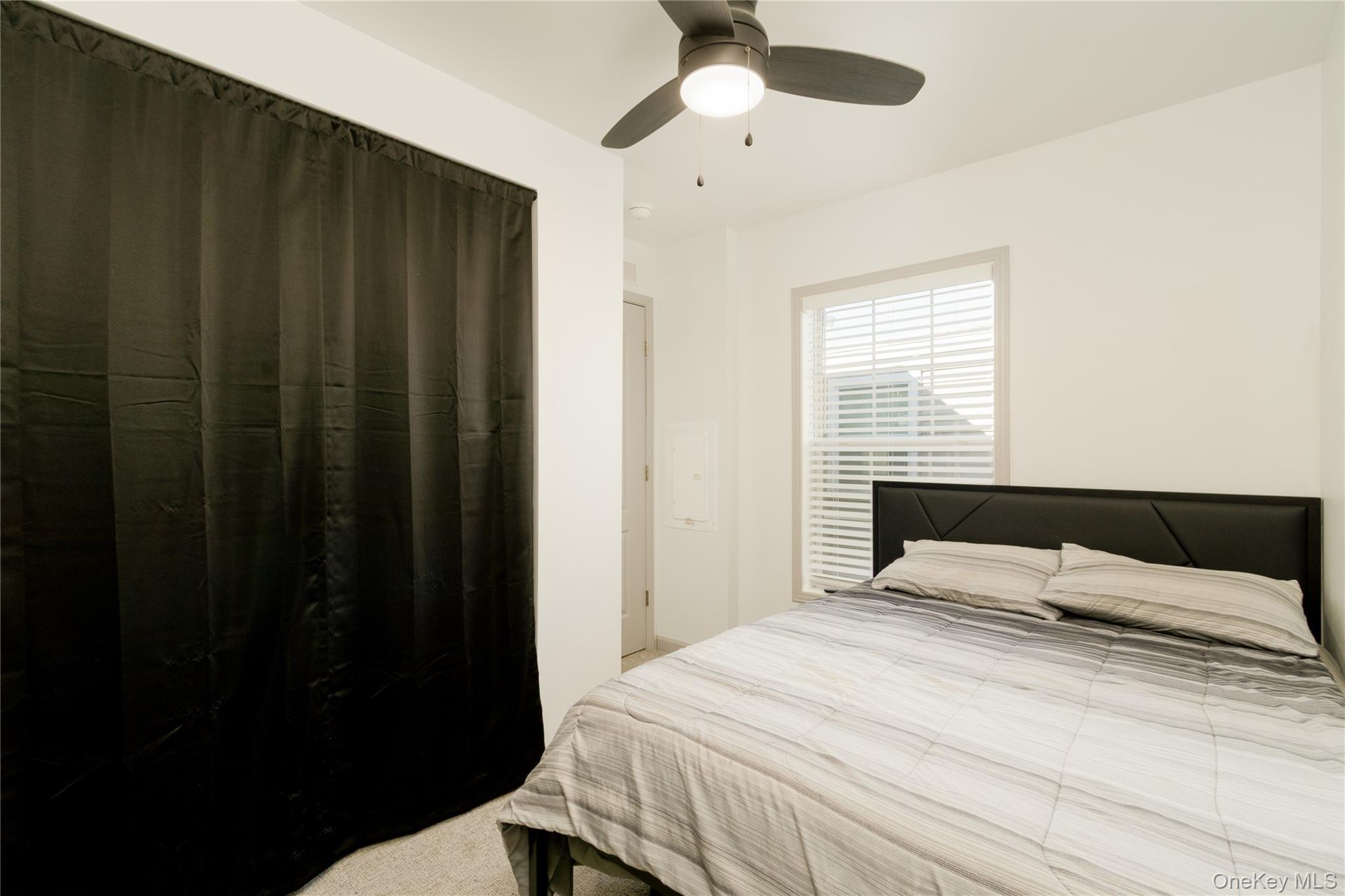 Single Family Main Suffolk County, NY 11751, MLS-961153-4