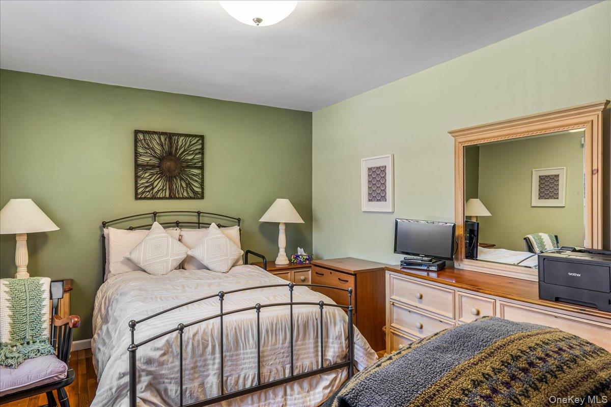 Coop 160th  Queens, NY 11357, MLS-961154-11