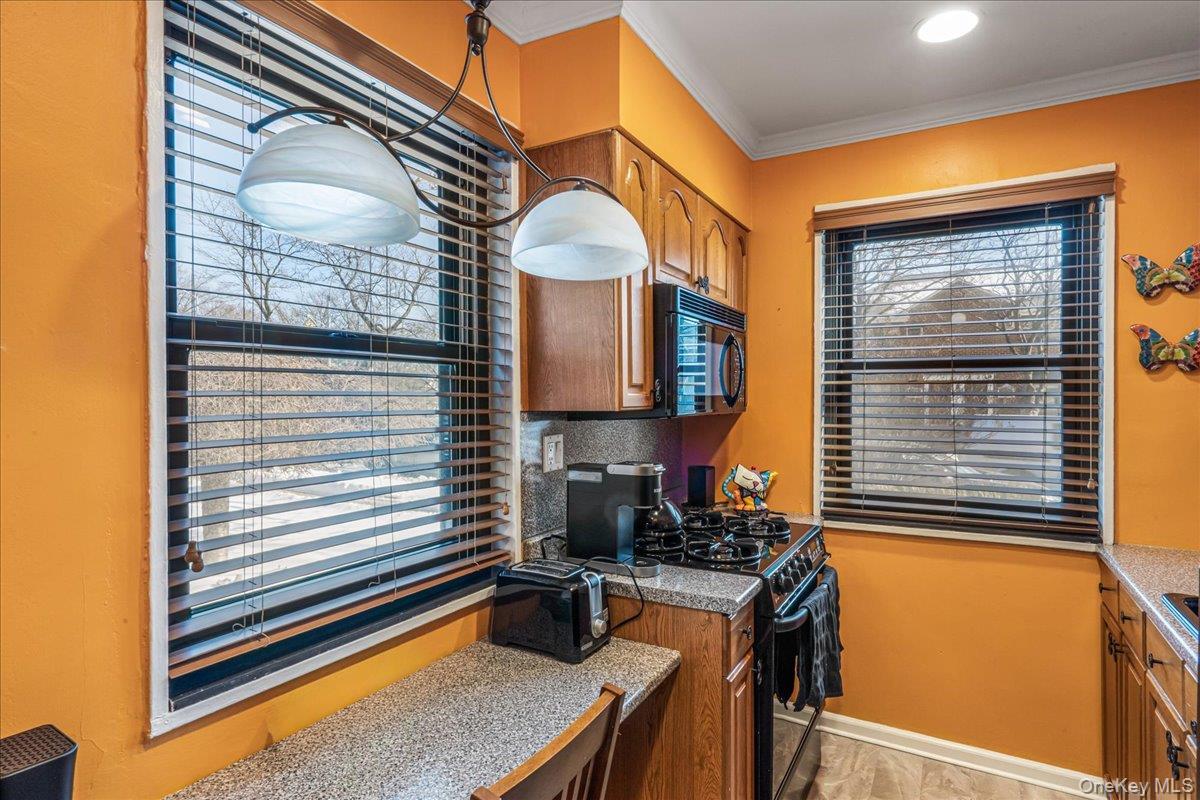 Coop 160th  Queens, NY 11357, MLS-961154-8