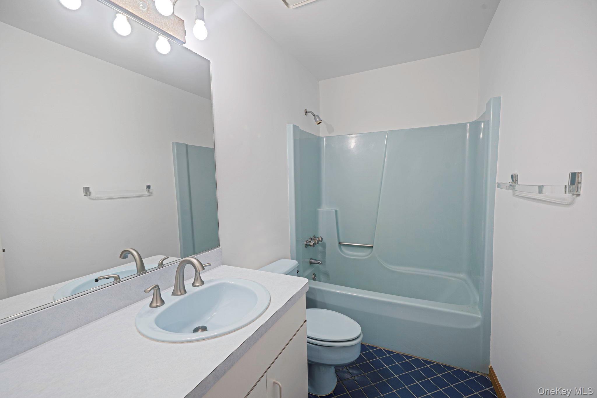 Single Family Chambord  Suffolk County, NY 11786, MLS-961158-35