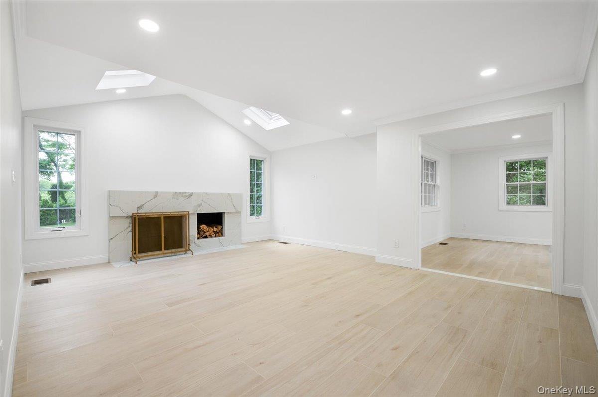 Single Family Peppermill Lane  Suffolk County, NY 11746, MLS-961189-23