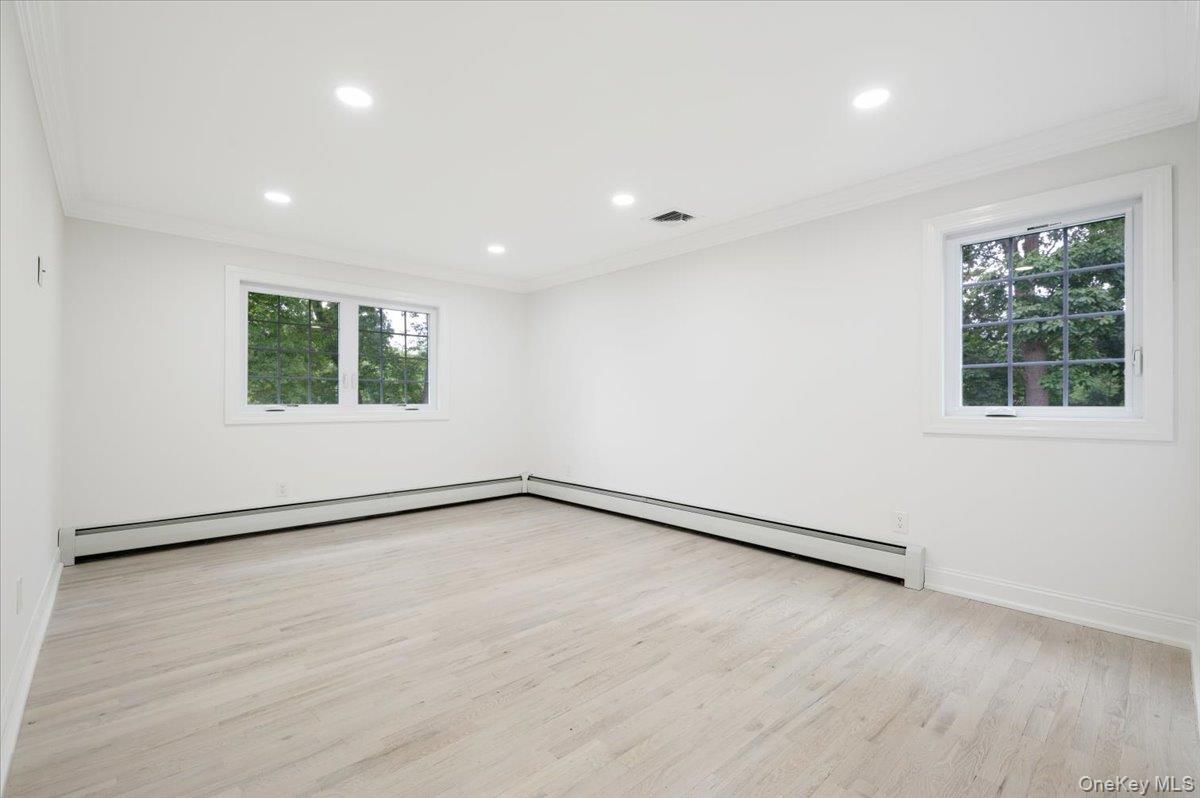 Single Family Peppermill Lane  Suffolk County, NY 11746, MLS-961189-28