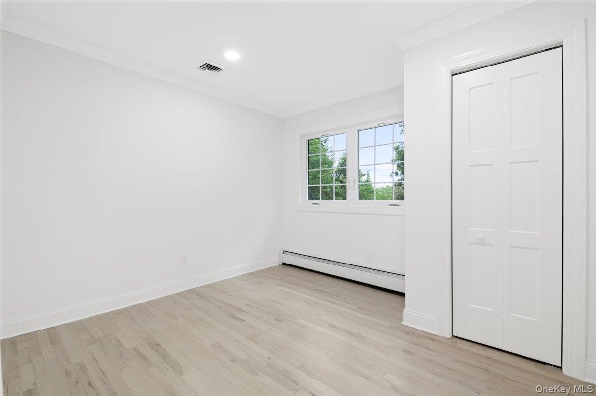 Single Family Peppermill Lane  Suffolk County, NY 11746, MLS-961189-35