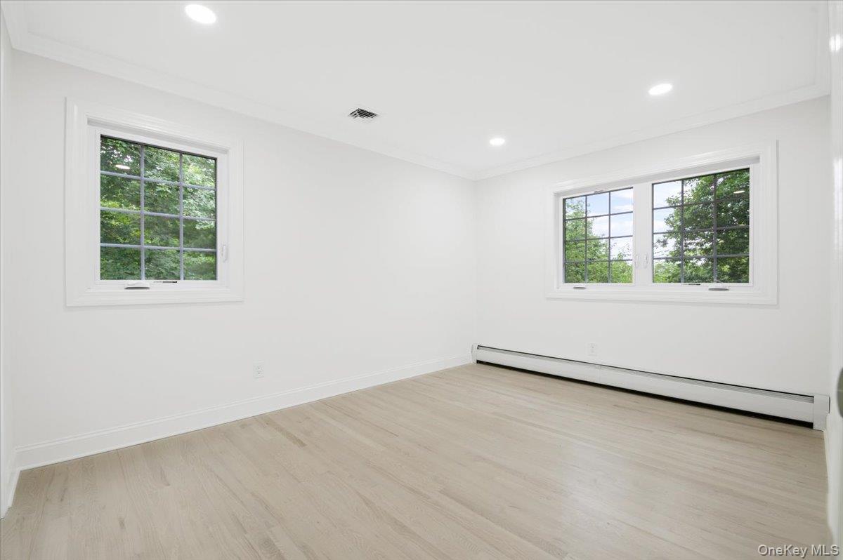 Single Family Peppermill Lane  Suffolk County, NY 11746, MLS-961189-36