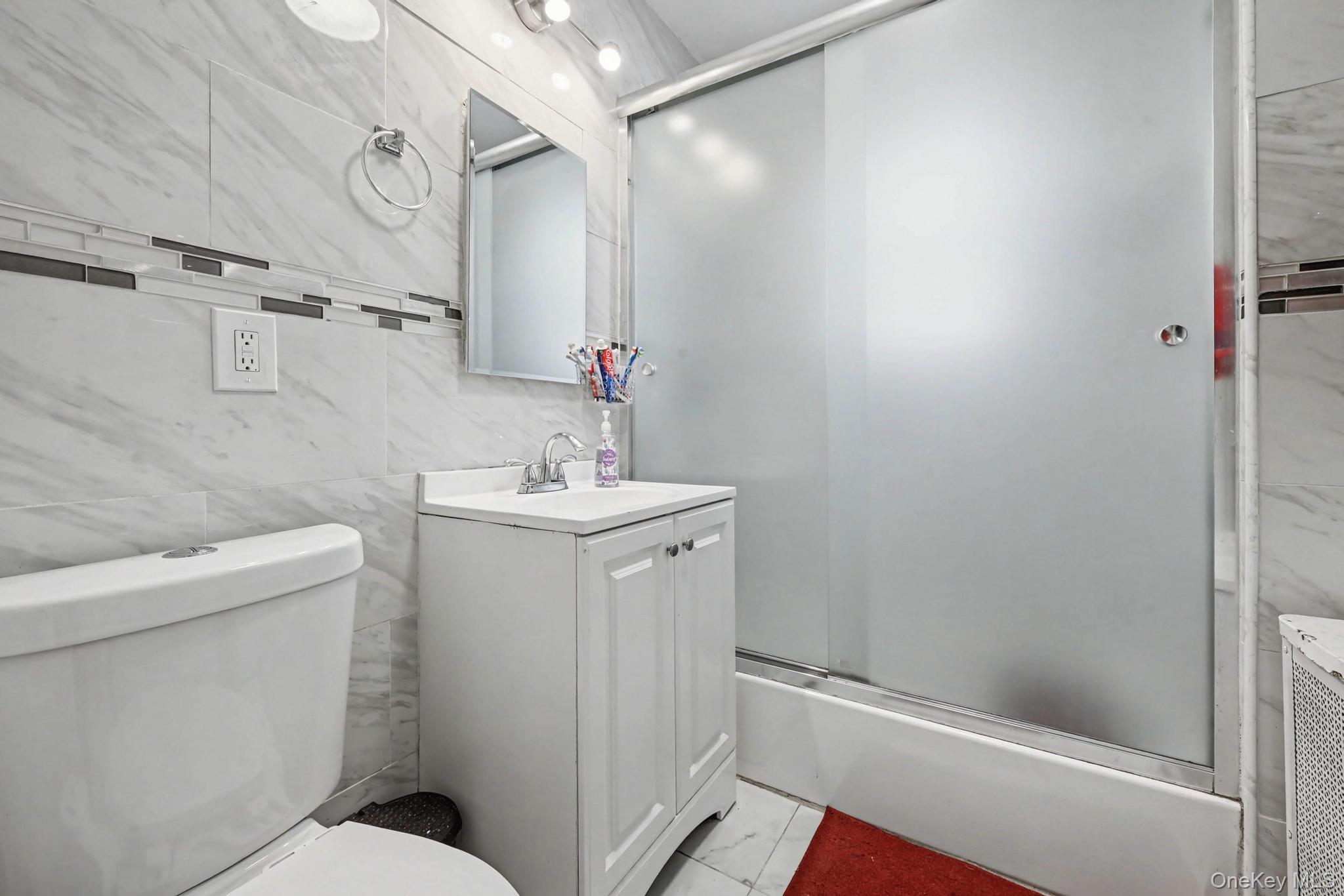 Single Family Little Neck  Queens, NY 11004, MLS-961190-12