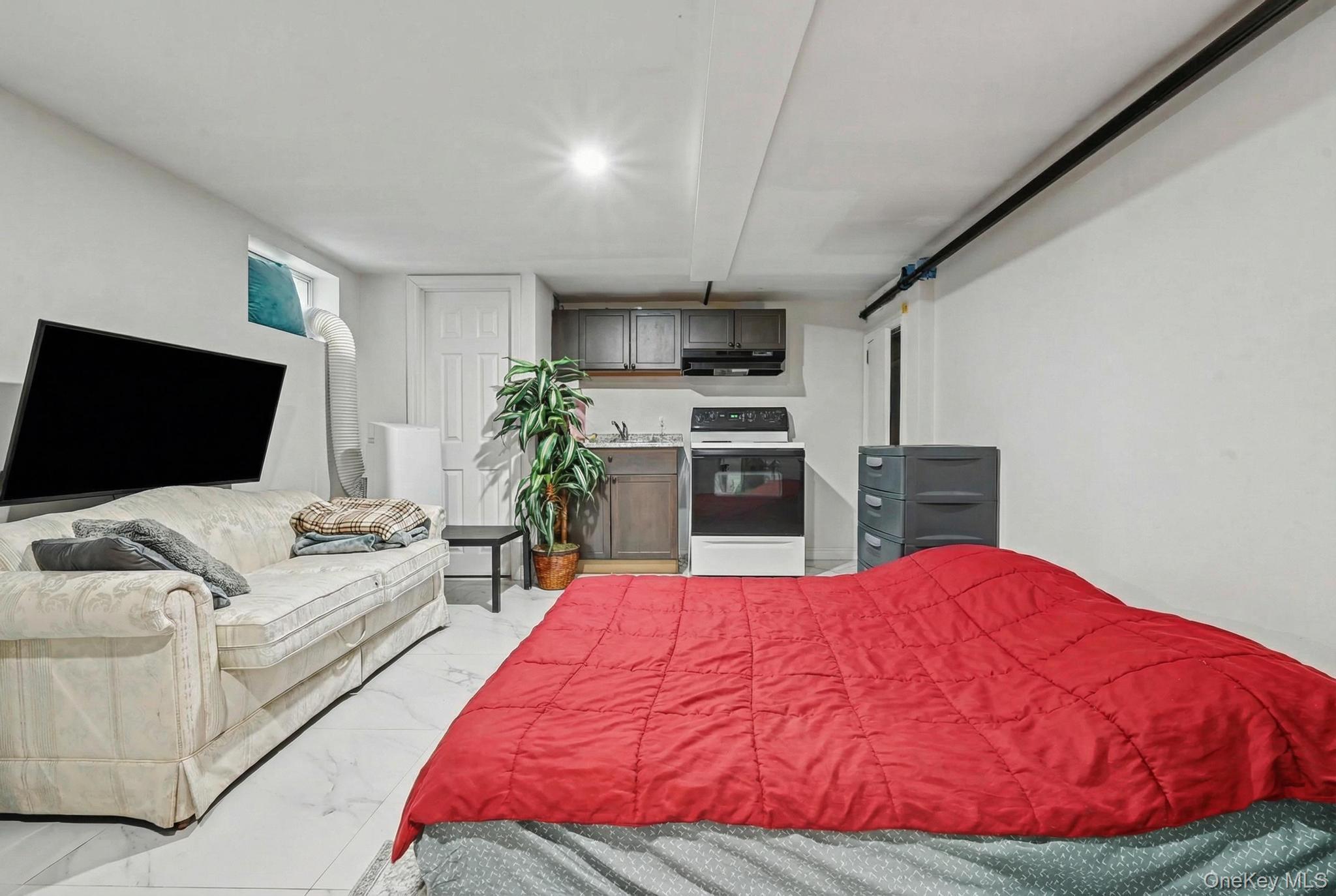 Single Family Little Neck  Queens, NY 11004, MLS-961190-16