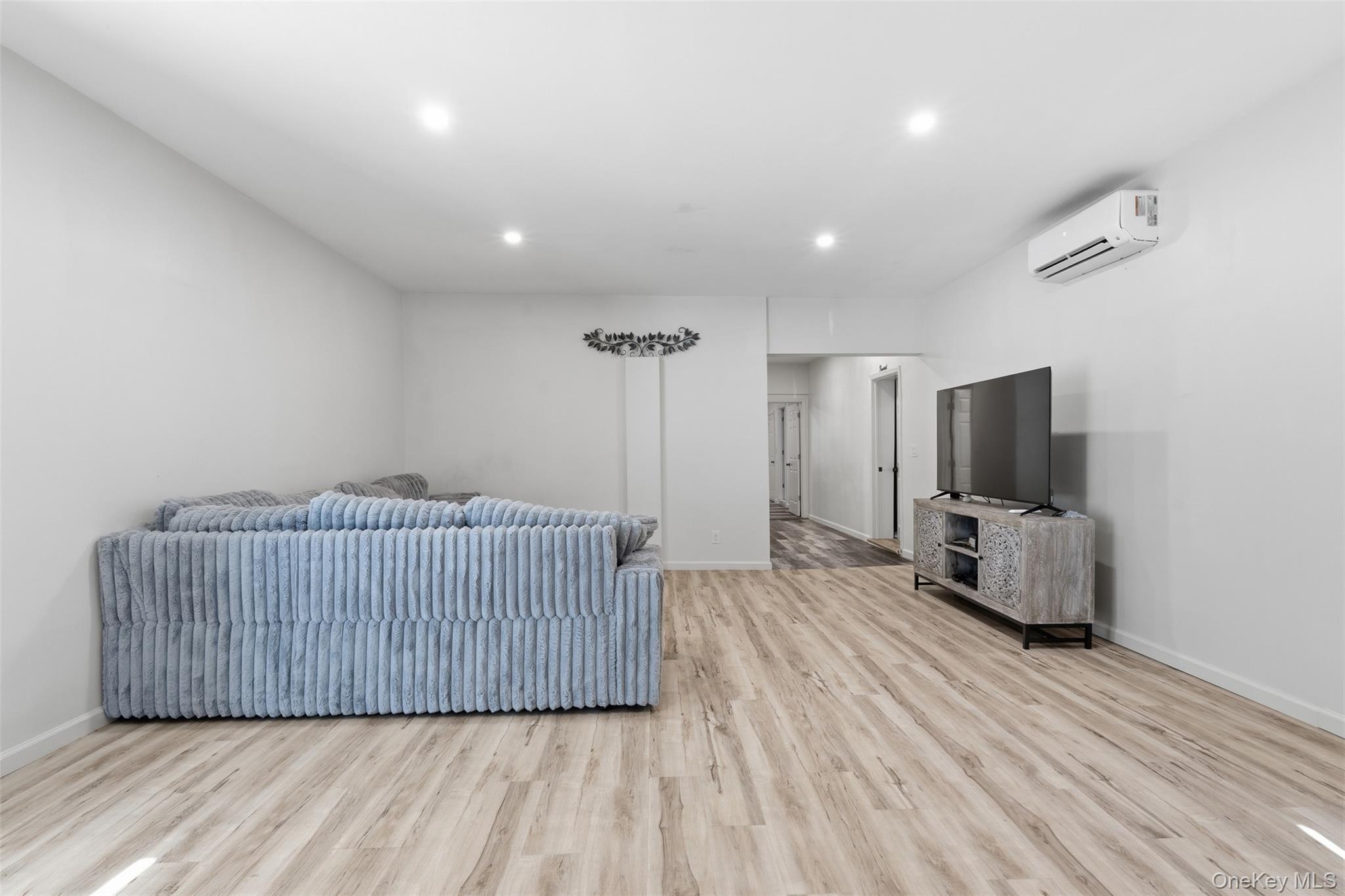 Single Family Warwick  Orange County, NY 10990, MLS-961212-18