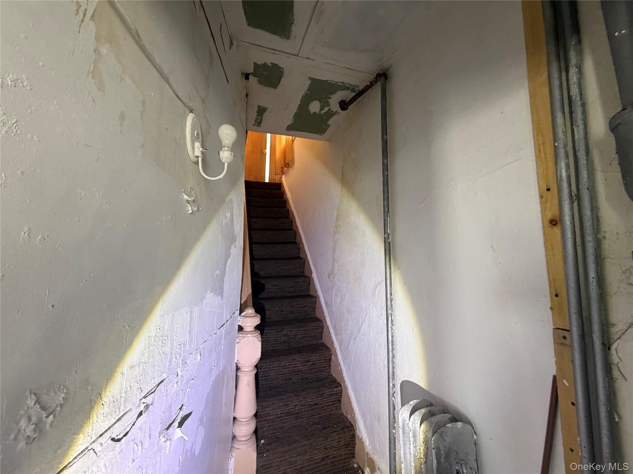 Single Family 7th  Westchester County, NY 10550, MLS-961225-27