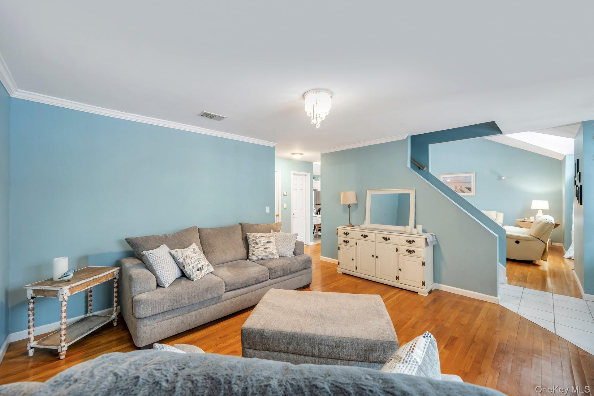 Single Family Friendship  Suffolk County, NY 11778, MLS-961233-27