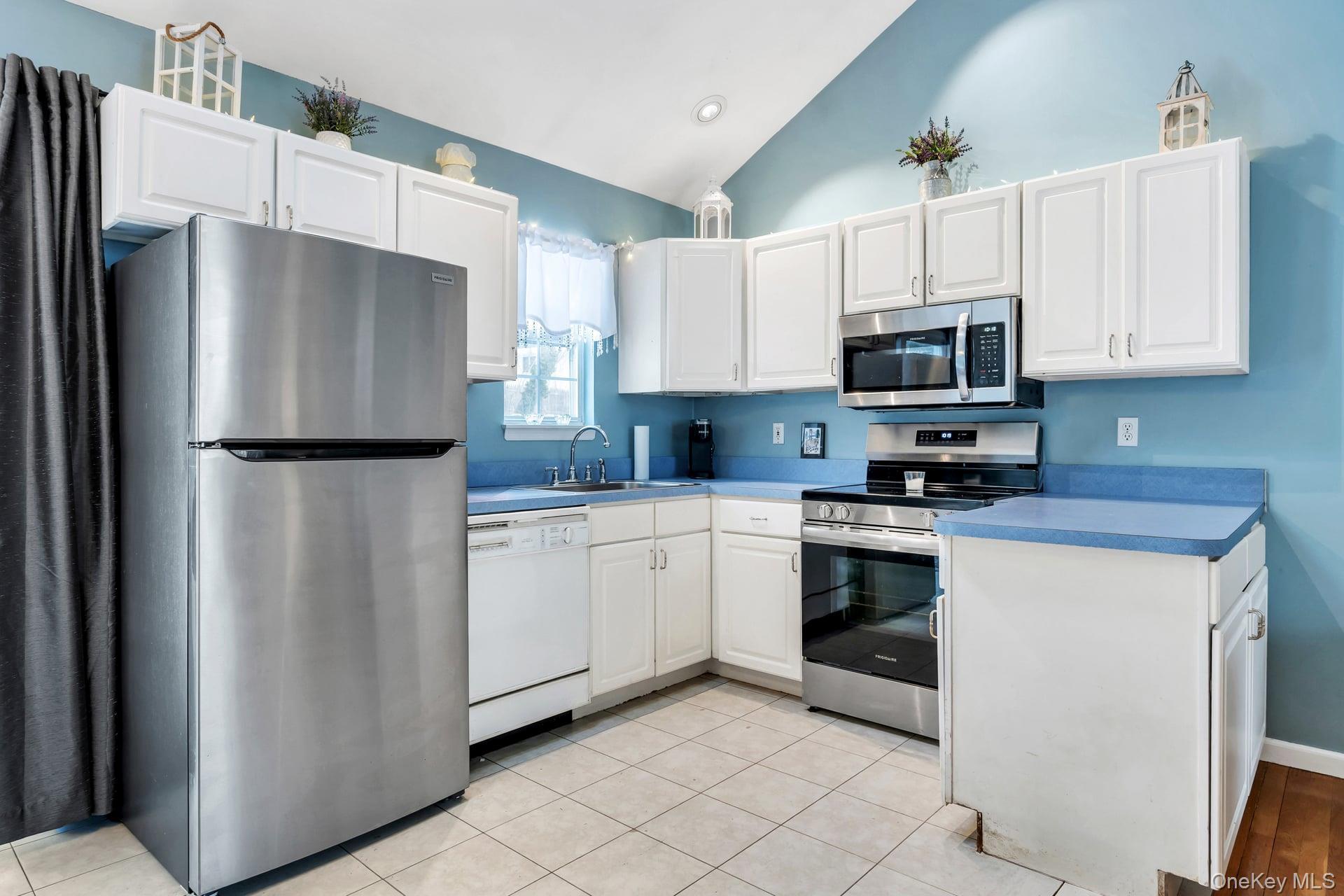 Single Family Friendship  Suffolk County, NY 11778, MLS-961233-34